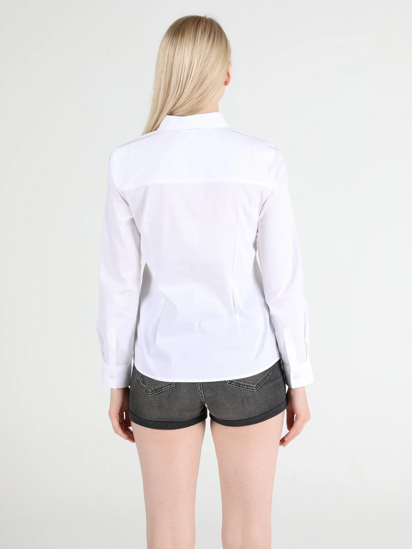 Сорочки Colin’s модель CL1045017WHT Фото