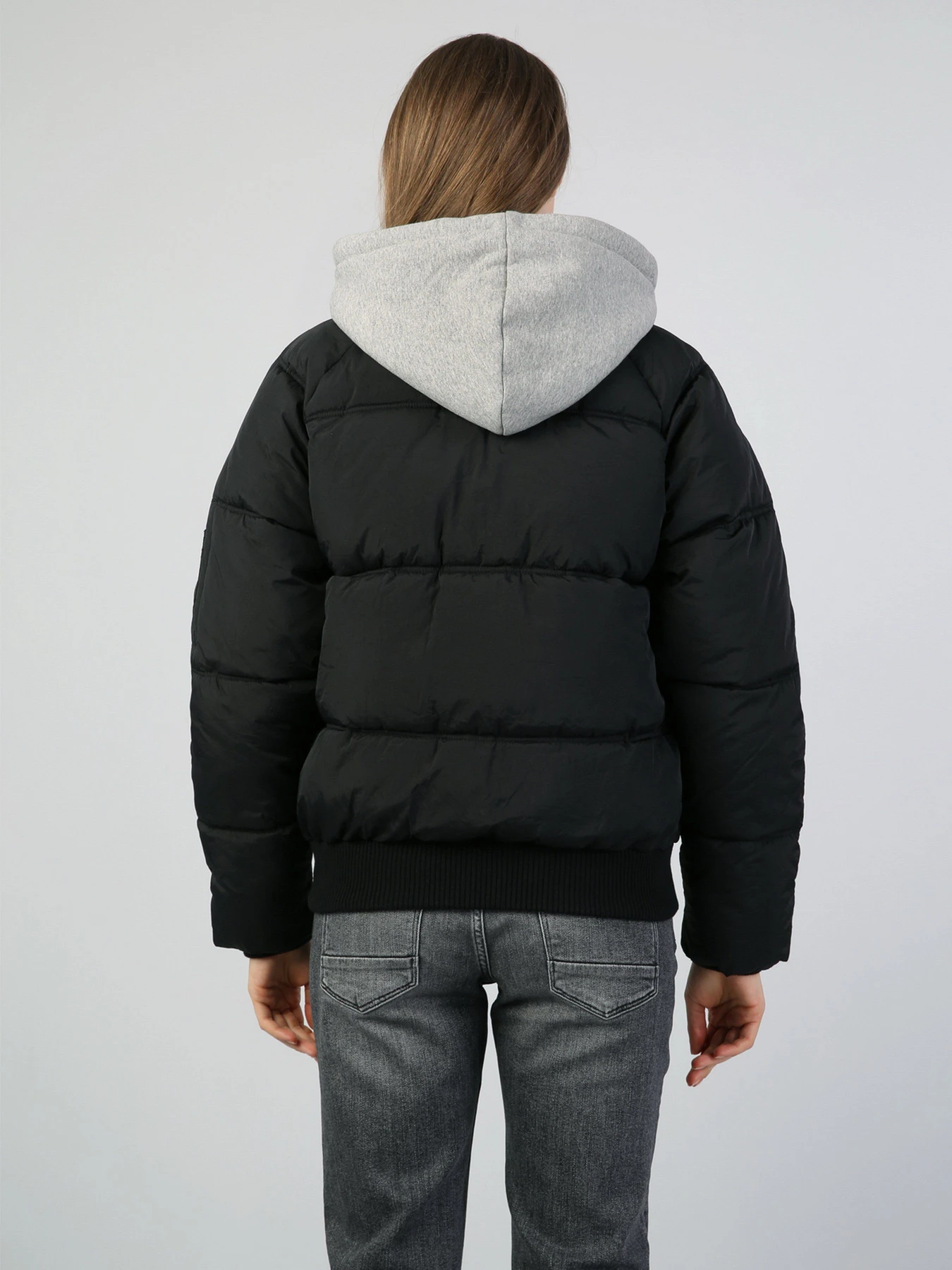 Куртки и дубленки Colin’s модель CL1045314BLK Куртки и дубленки Colin’s модель CL1045314BLK Фото