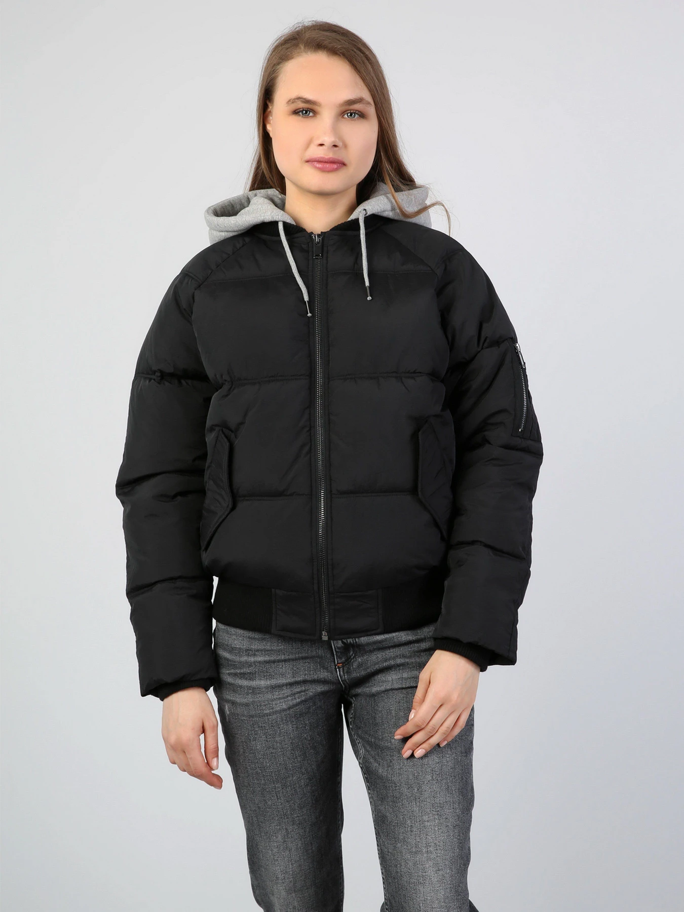 Куртки и дубленки Colin’s модель CL1045314BLK Куртки и дубленки Colin’s модель CL1045314BLK Фото
