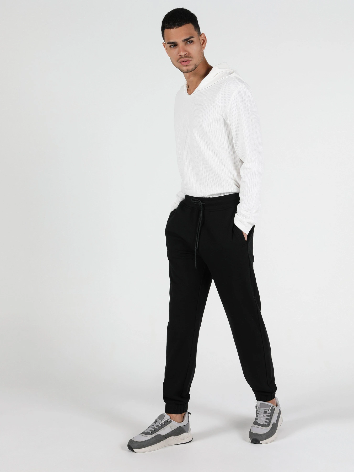 Брюки Colin’s модель CL1050141BLK Брюки Colin’s модель CL1050141BLK Фото