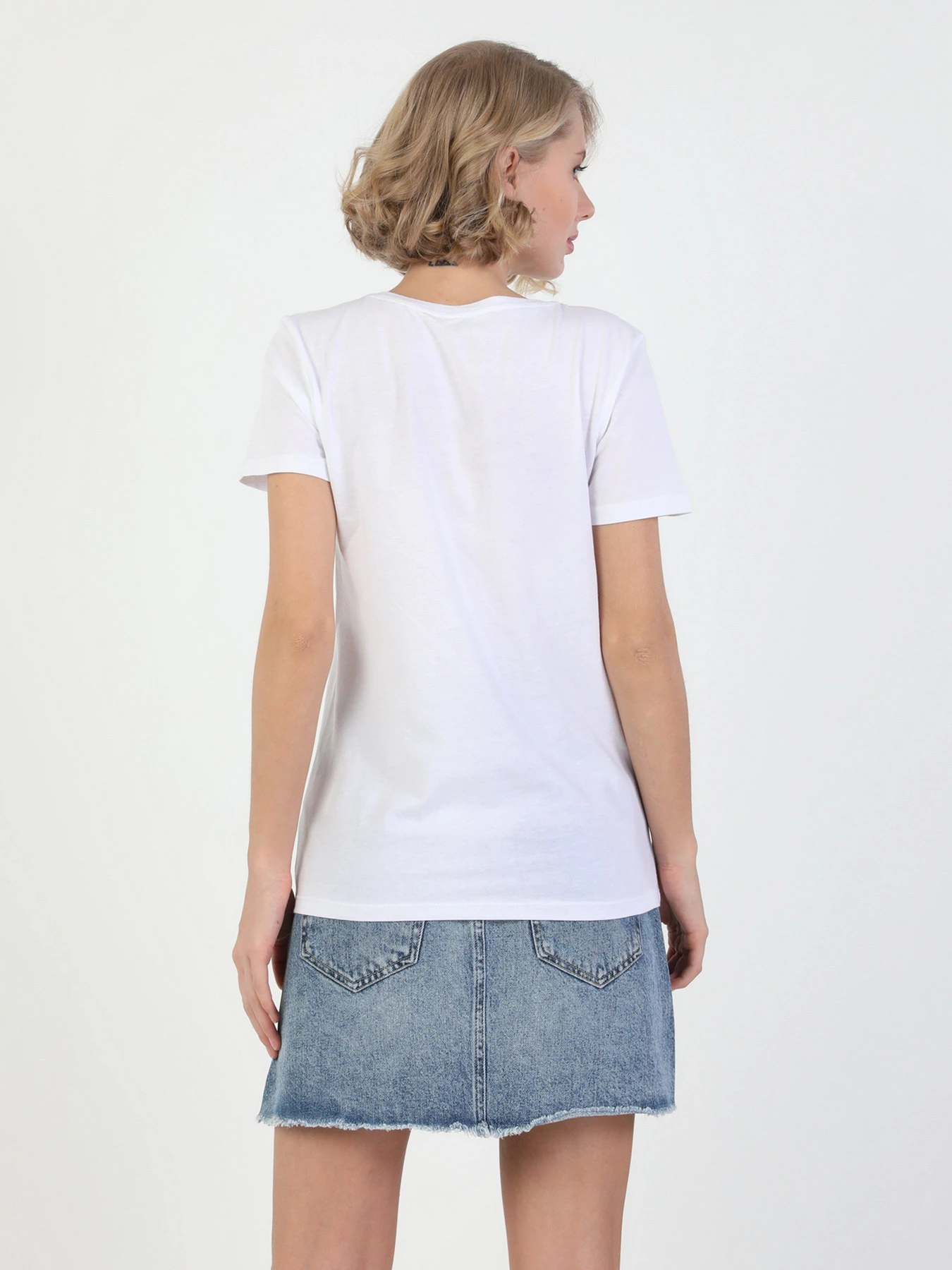 Футболки і поло Colin’s модель CL1050372WHT Футболки і поло Colin’s модель CL1050372WHT Фото