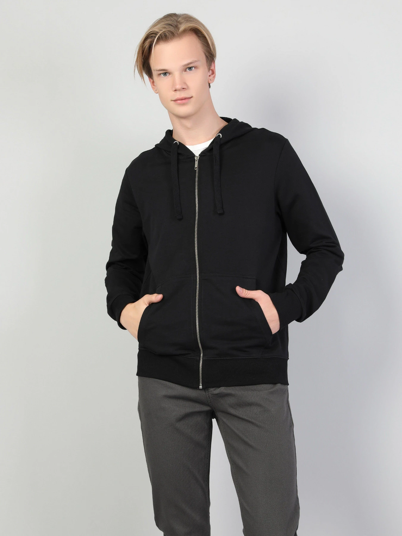 Худі та світшоти Colin’s модель CL1002717BLK Худі та світшоти Colin’s модель CL1002717BLK Фото