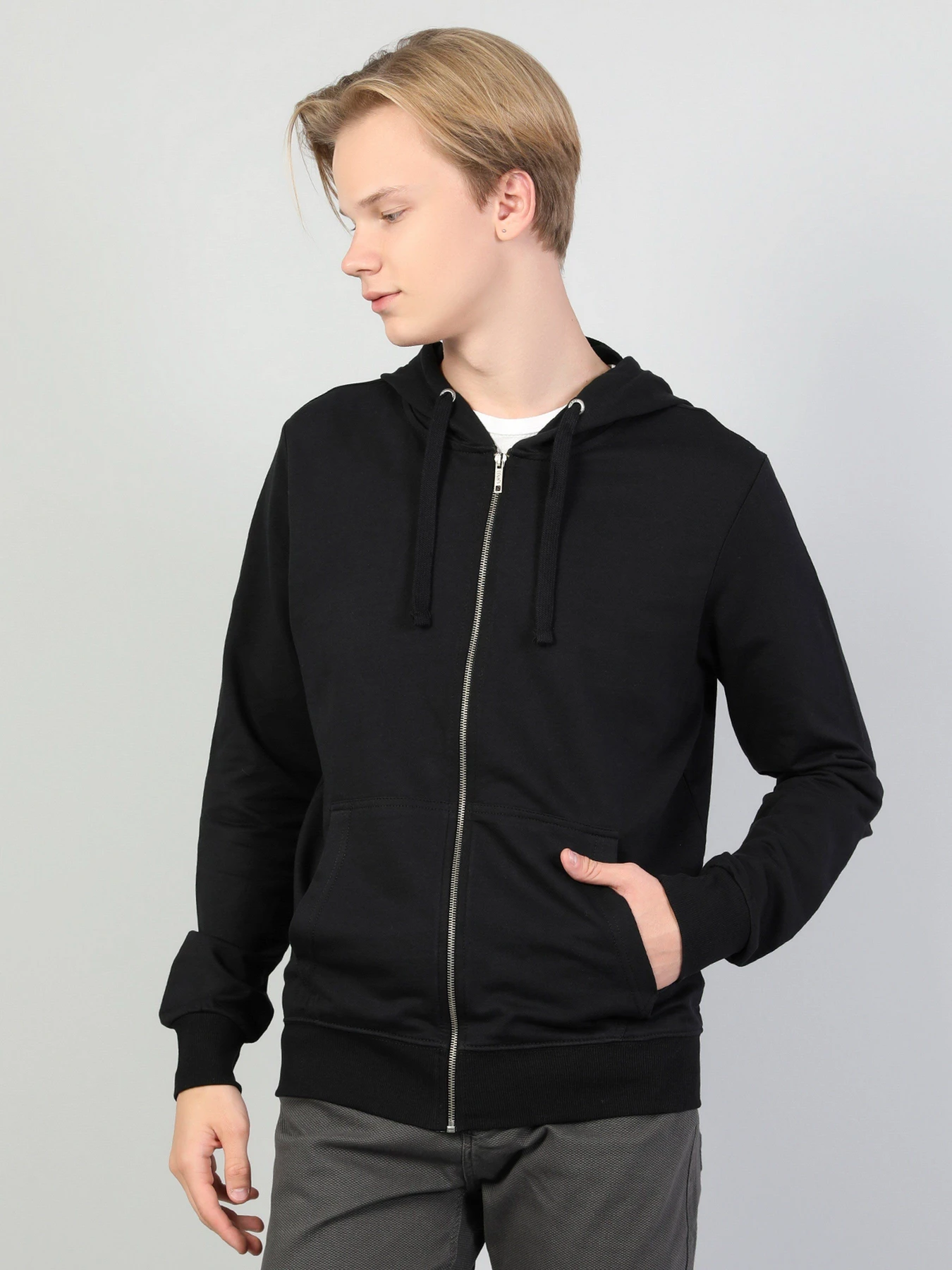 Худі та світшоти Colin’s модель CL1002717BLK Худі та світшоти Colin’s модель CL1002717BLK Фото