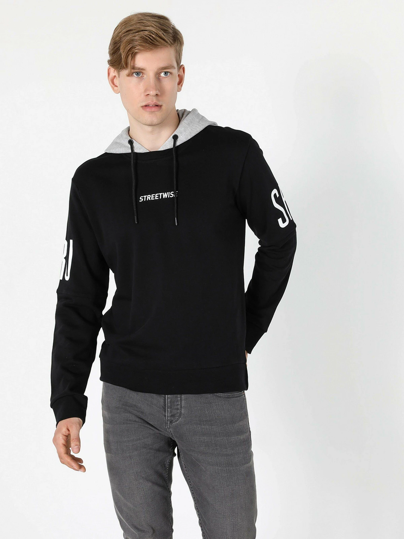 Худи и свитшоты Colin’s модель CL1055409BLK Худи и свитшоты Colin’s модель CL1055409BLK Фото