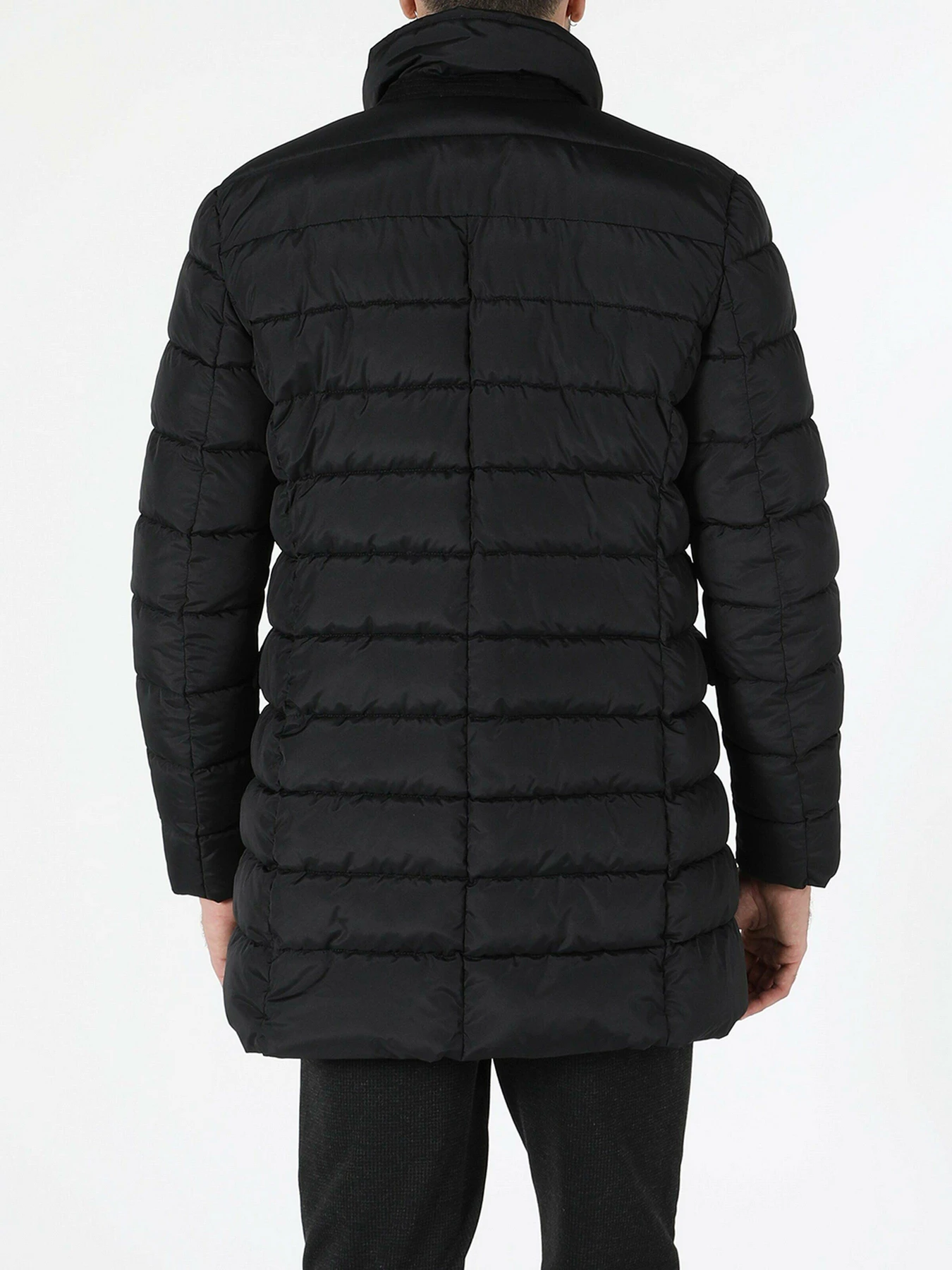 Куртки и дубленки Colin’s модель CL1055584BLK Фото