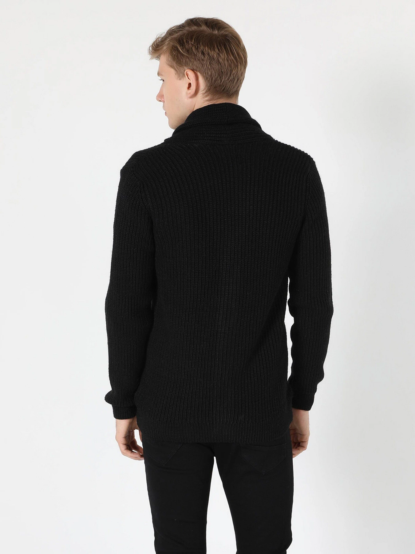 Свитры и кардиганы Colin’s модель CL1050105BLK Свитры и кардиганы Colin’s модель CL1050105BLK Фото