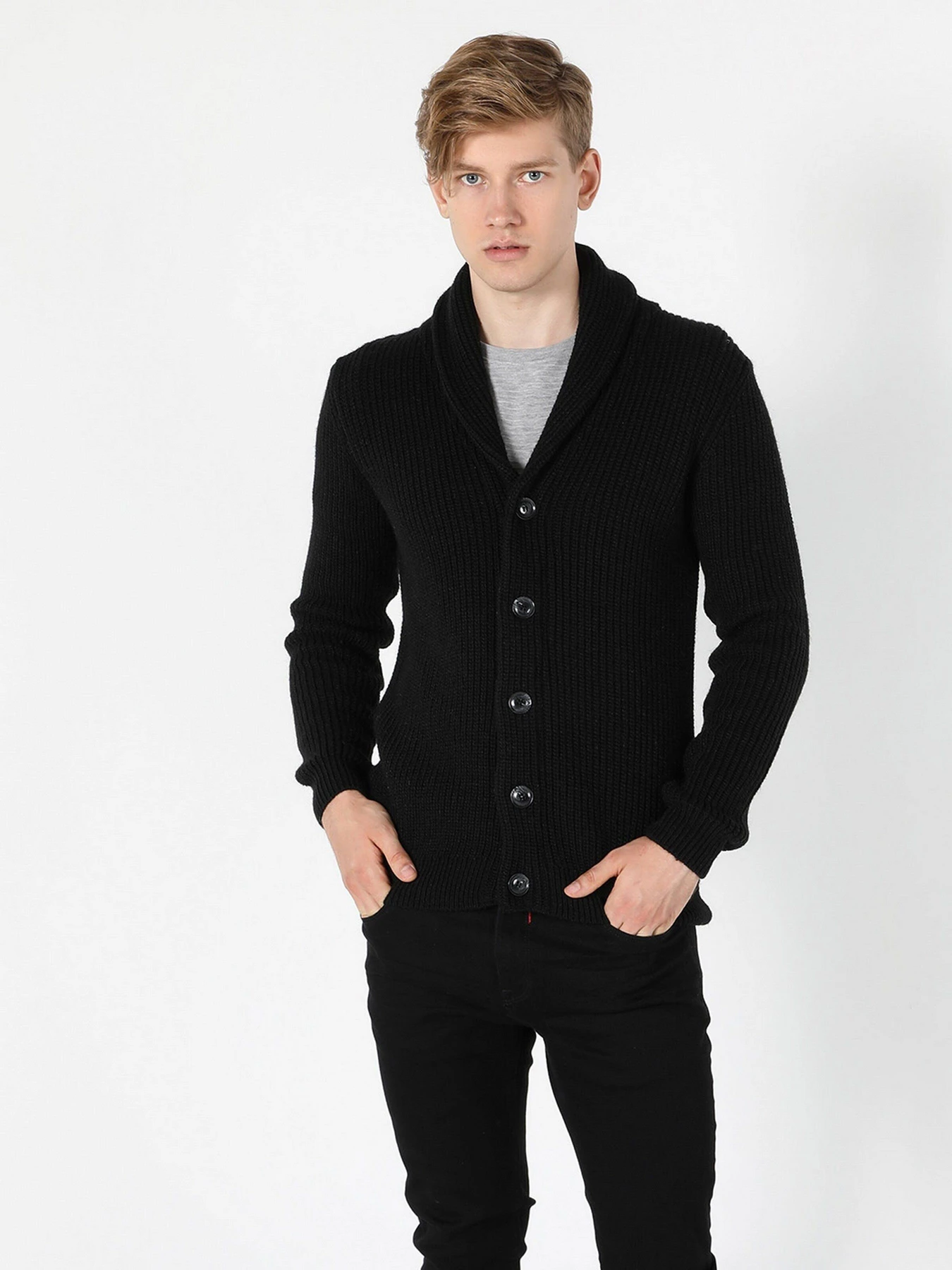 Свитры и кардиганы Colin’s модель CL1050105BLK Свитры и кардиганы Colin’s модель CL1050105BLK Фото