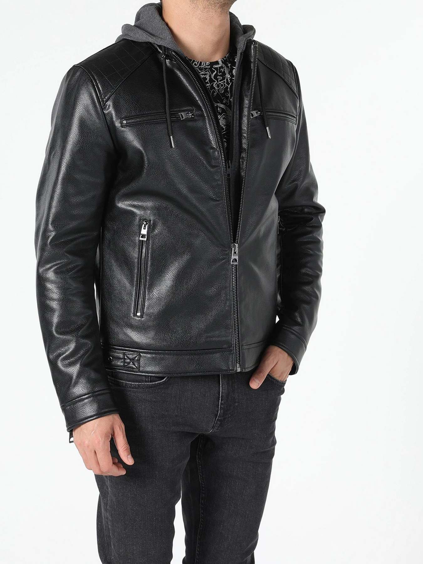 Куртки и дубленки Colin’s модель CL1053007BLK Куртки и дубленки Colin’s модель CL1053007BLK Фото