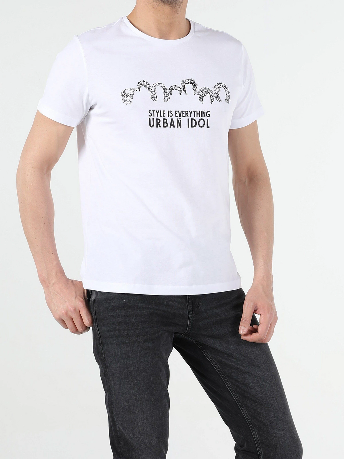 Футболки и поло Colin’s модель CL1054405WHT Футболки и поло Colin’s модель CL1054405WHT Фото