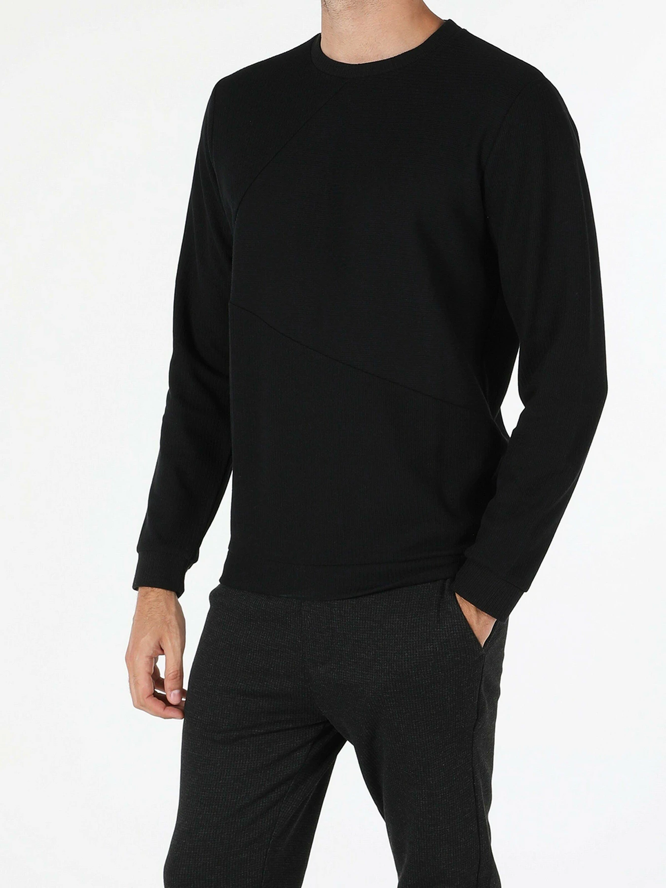 Свитры и кардиганы Colin’s модель CL1055403BLK Свитры и кардиганы Colin’s модель CL1055403BLK Фото