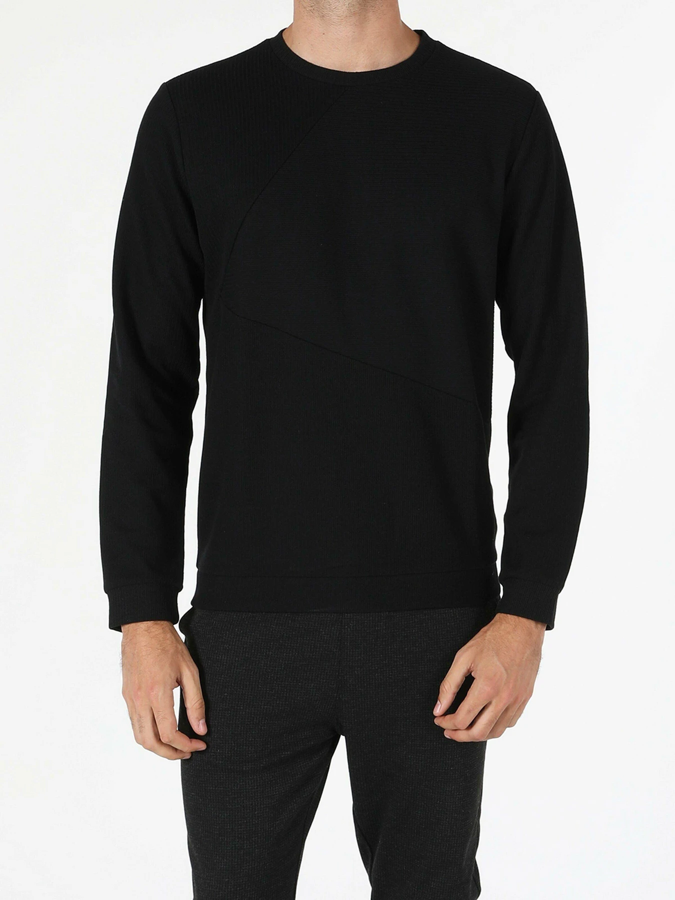 Свитры и кардиганы Colin’s модель CL1055403BLK Свитры и кардиганы Colin’s модель CL1055403BLK Фото