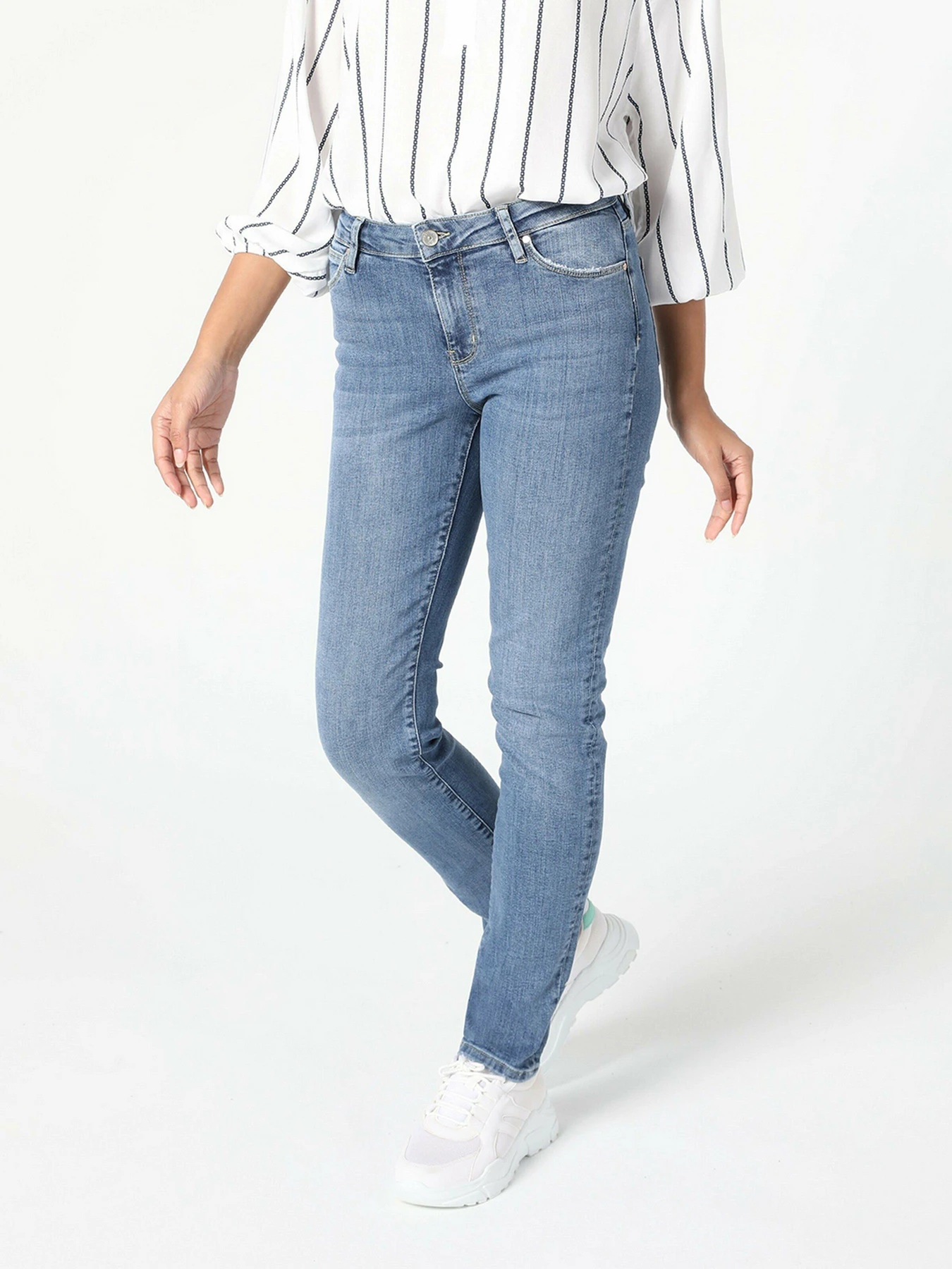 Джинсы Colin’s Slim модель CL1055528DN41477 Джинсы Colin’s Slim модель CL1055528DN41477 Фото