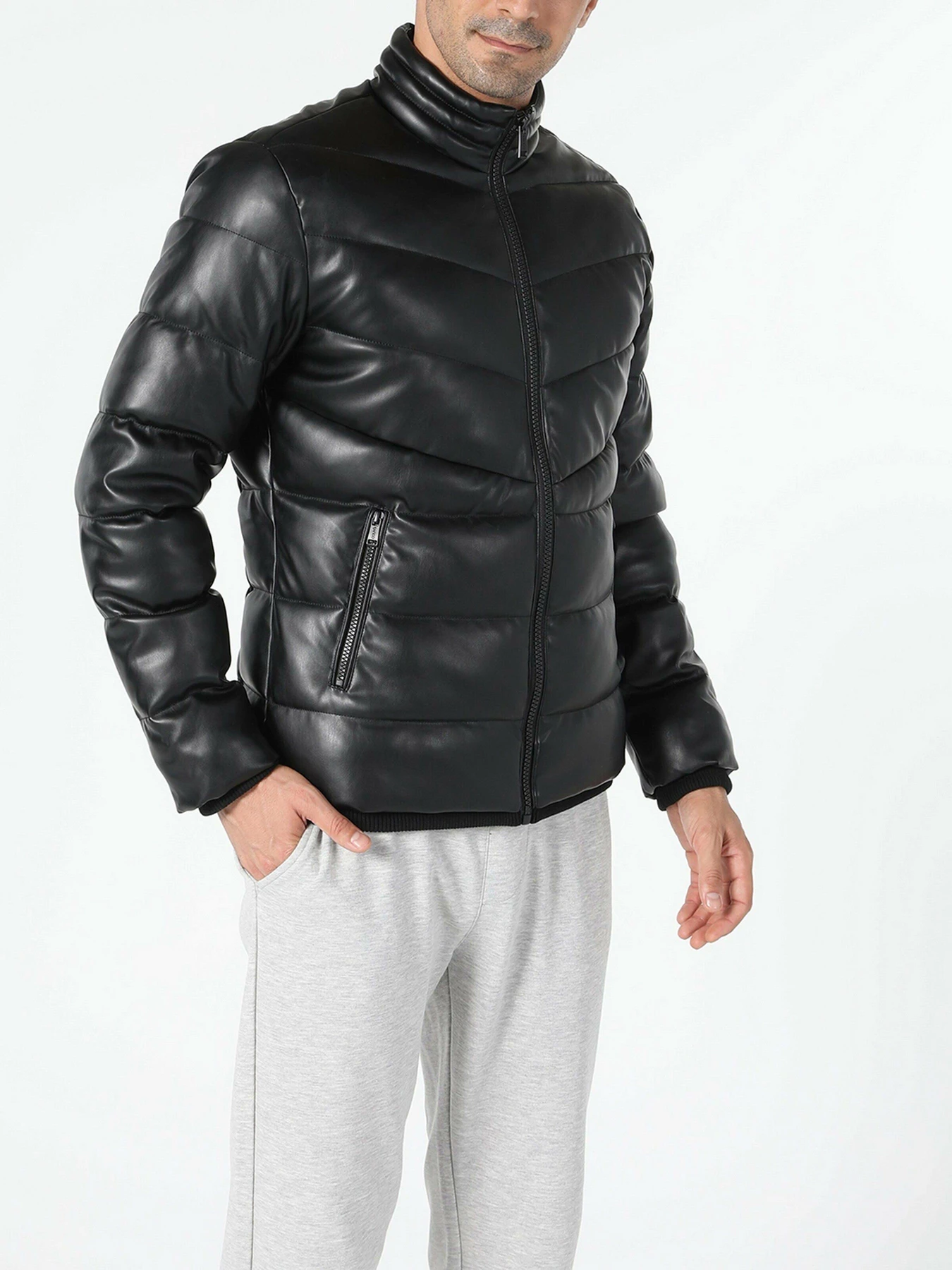 Куртки та дублянки Colin’s модель CL1055602BLK Фото