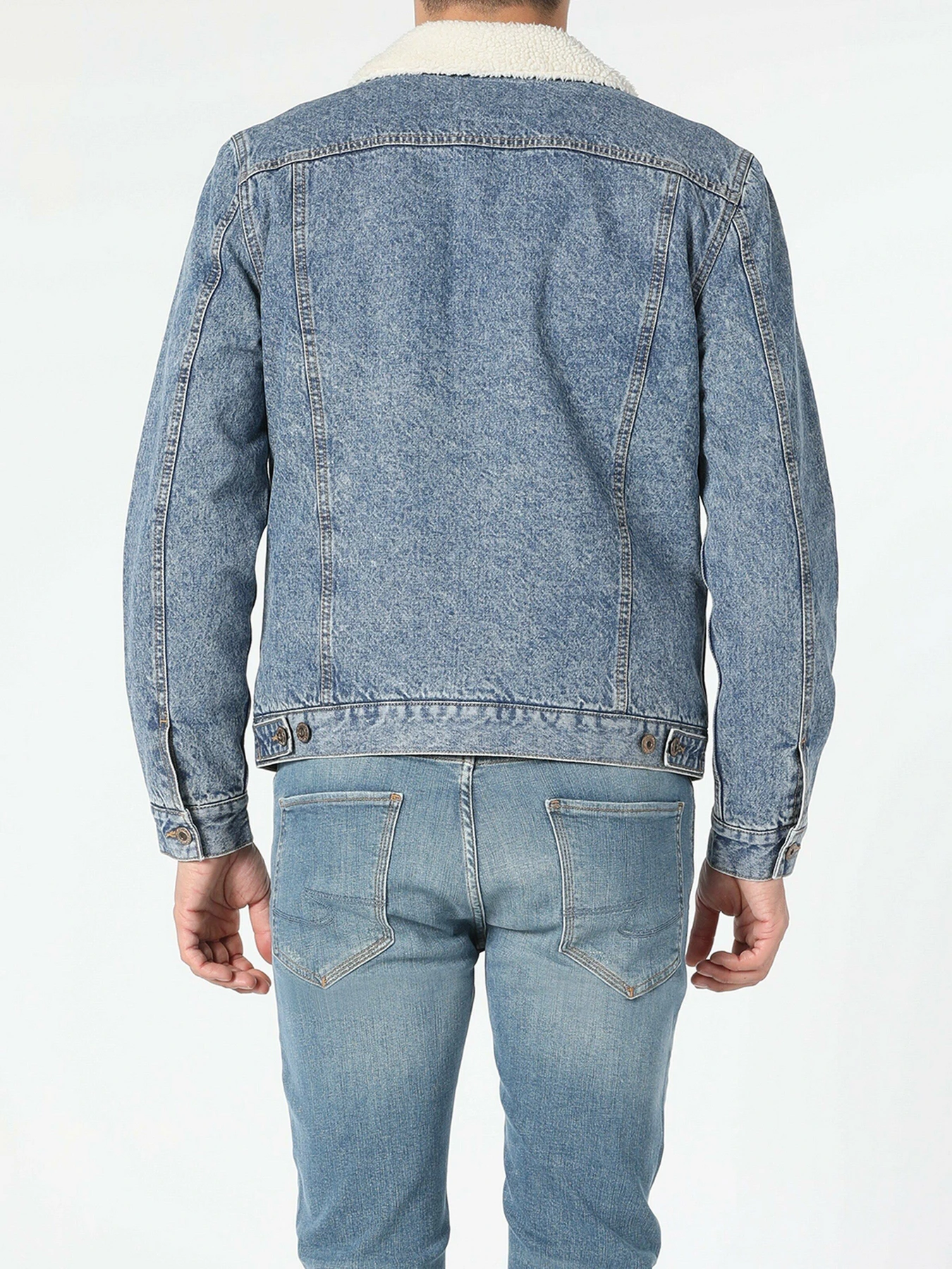 Куртки та дублянки Colin’s модель CL1055619DN09452 Куртки та дублянки Colin’s модель CL1055619DN09452 Фото