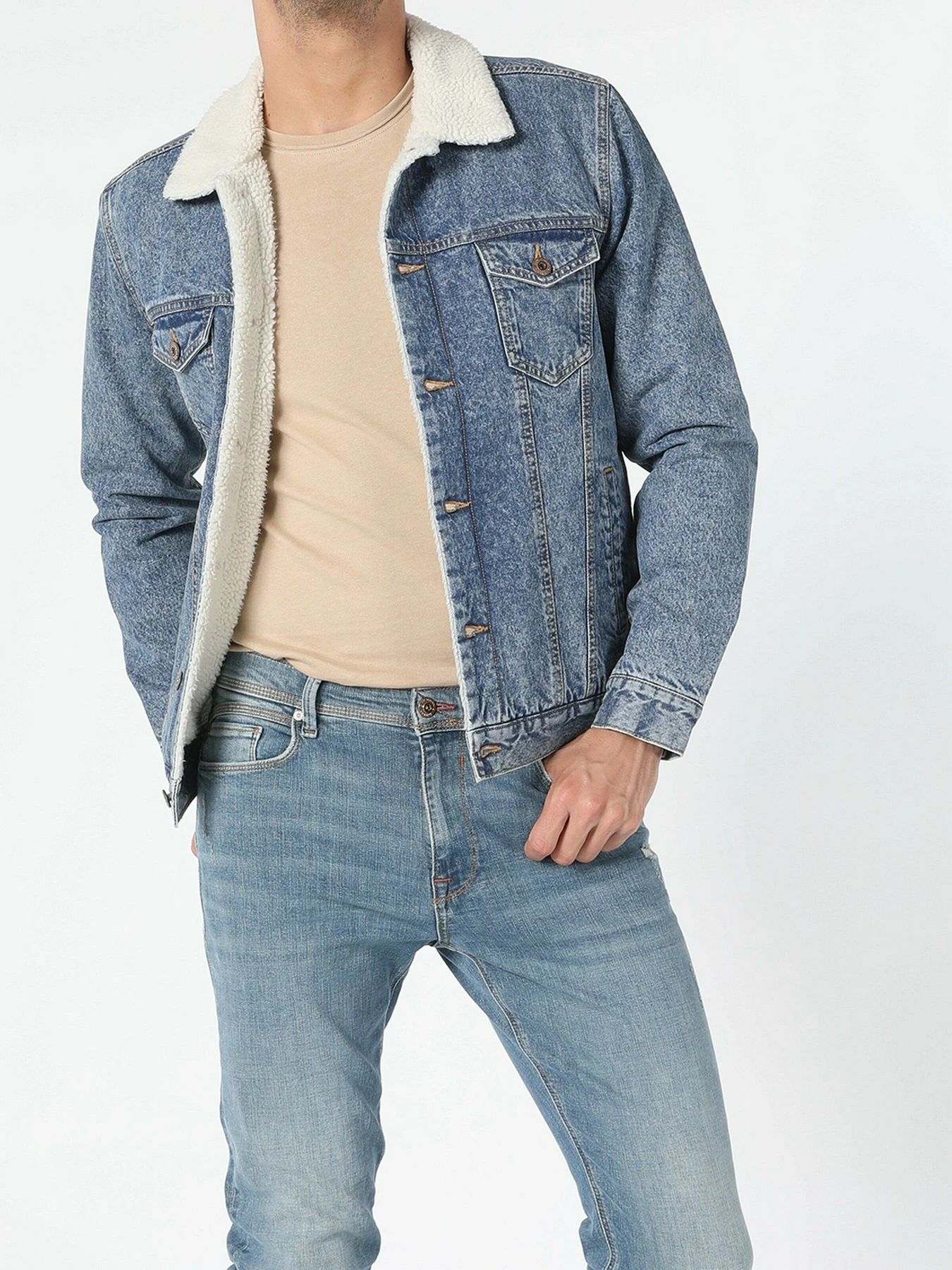 Куртки та дублянки Colin’s модель CL1055619DN09452 Куртки та дублянки Colin’s модель CL1055619DN09452 Фото