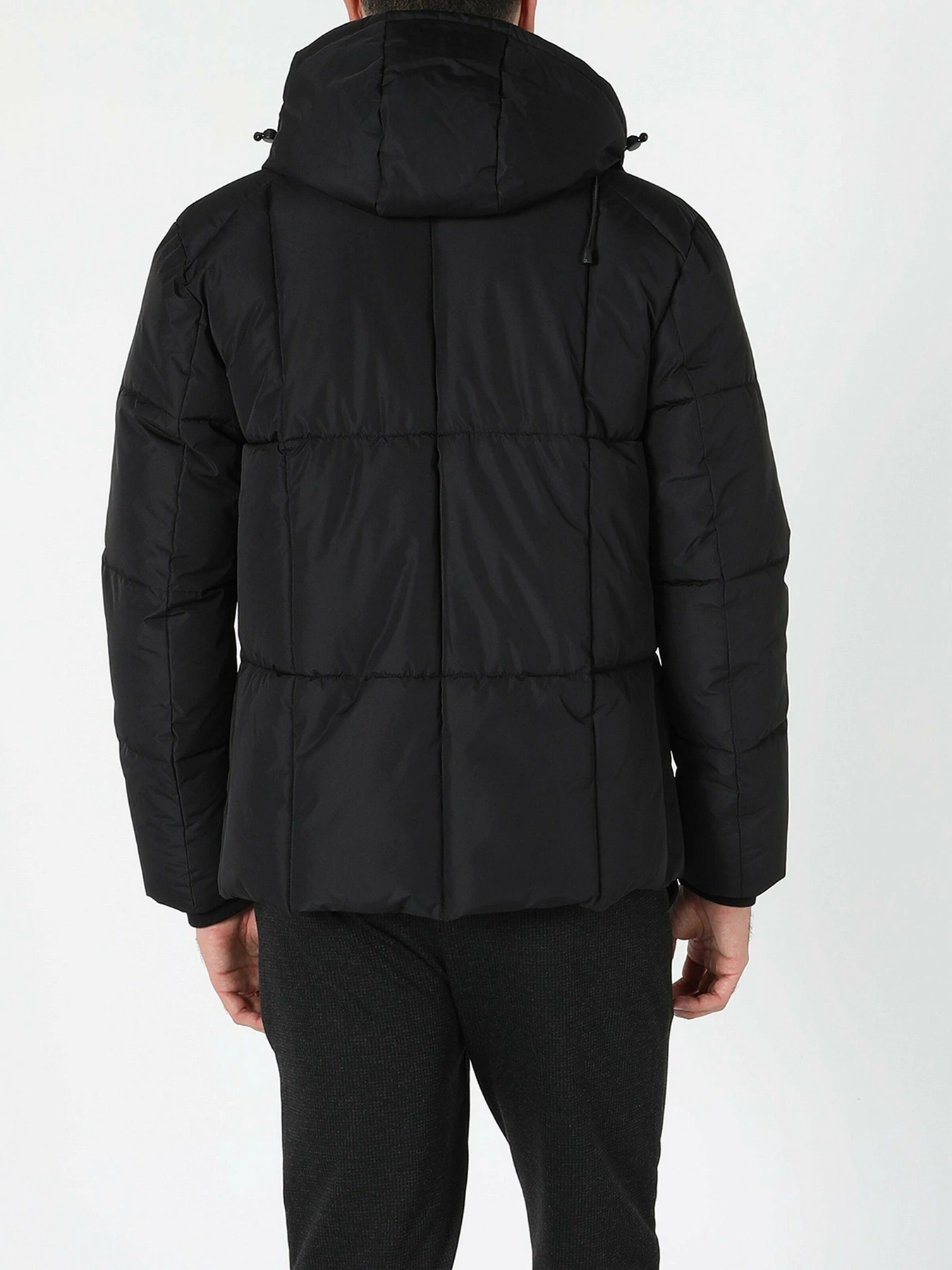 Куртки и дубленки Colin’s модель CL1055676BLK Фото