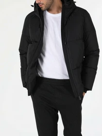 Куртки и дубленки Colin’s модель CL1055676BLK Фото