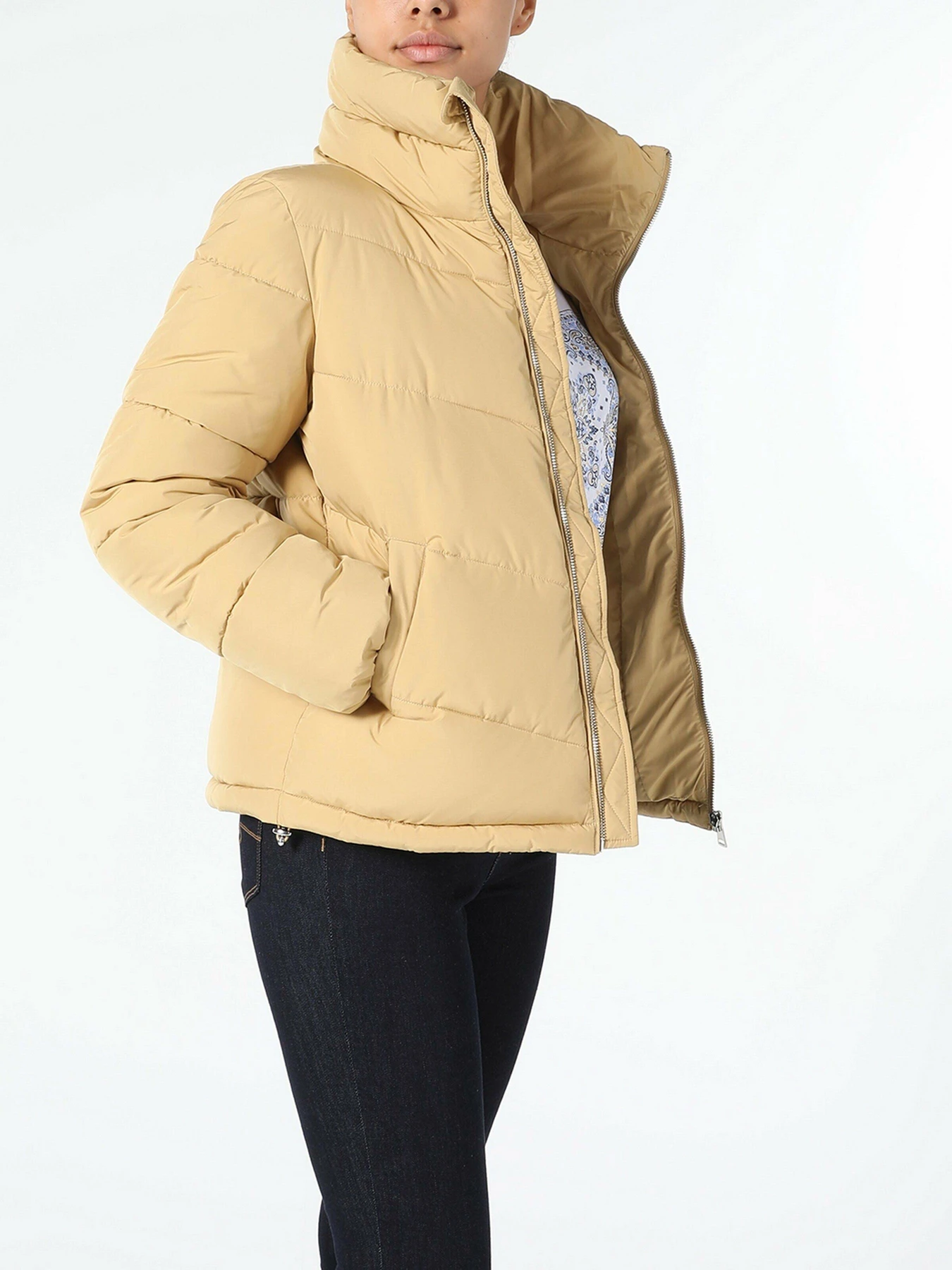 Куртки та дублянки Colin’s модель CL1055731DYL Куртки та дублянки Colin’s модель CL1055731DYL Фото