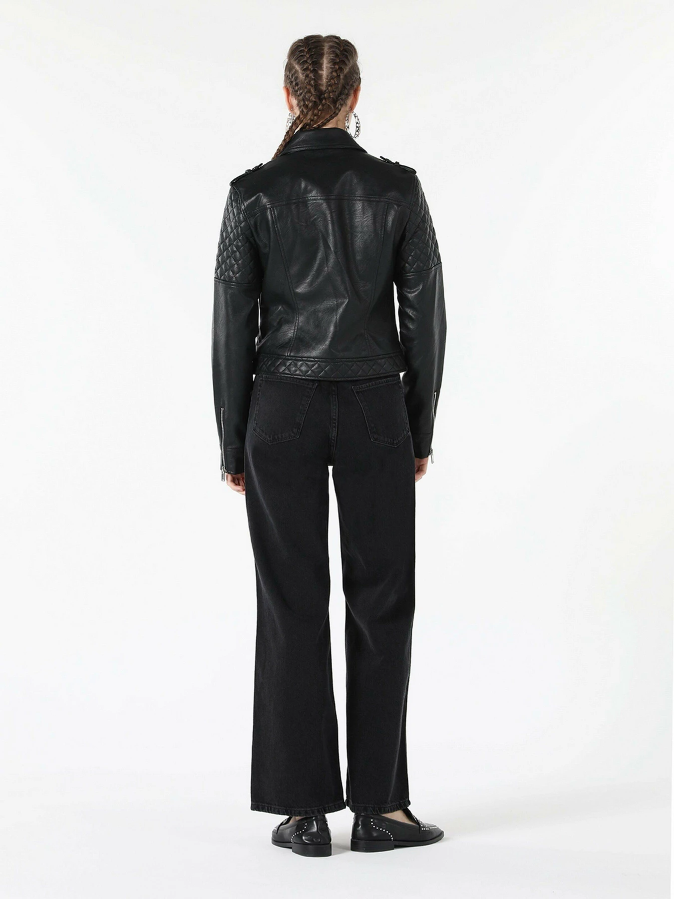 Куртки и дубленки Colin’s модель CL1055737BLK Фото