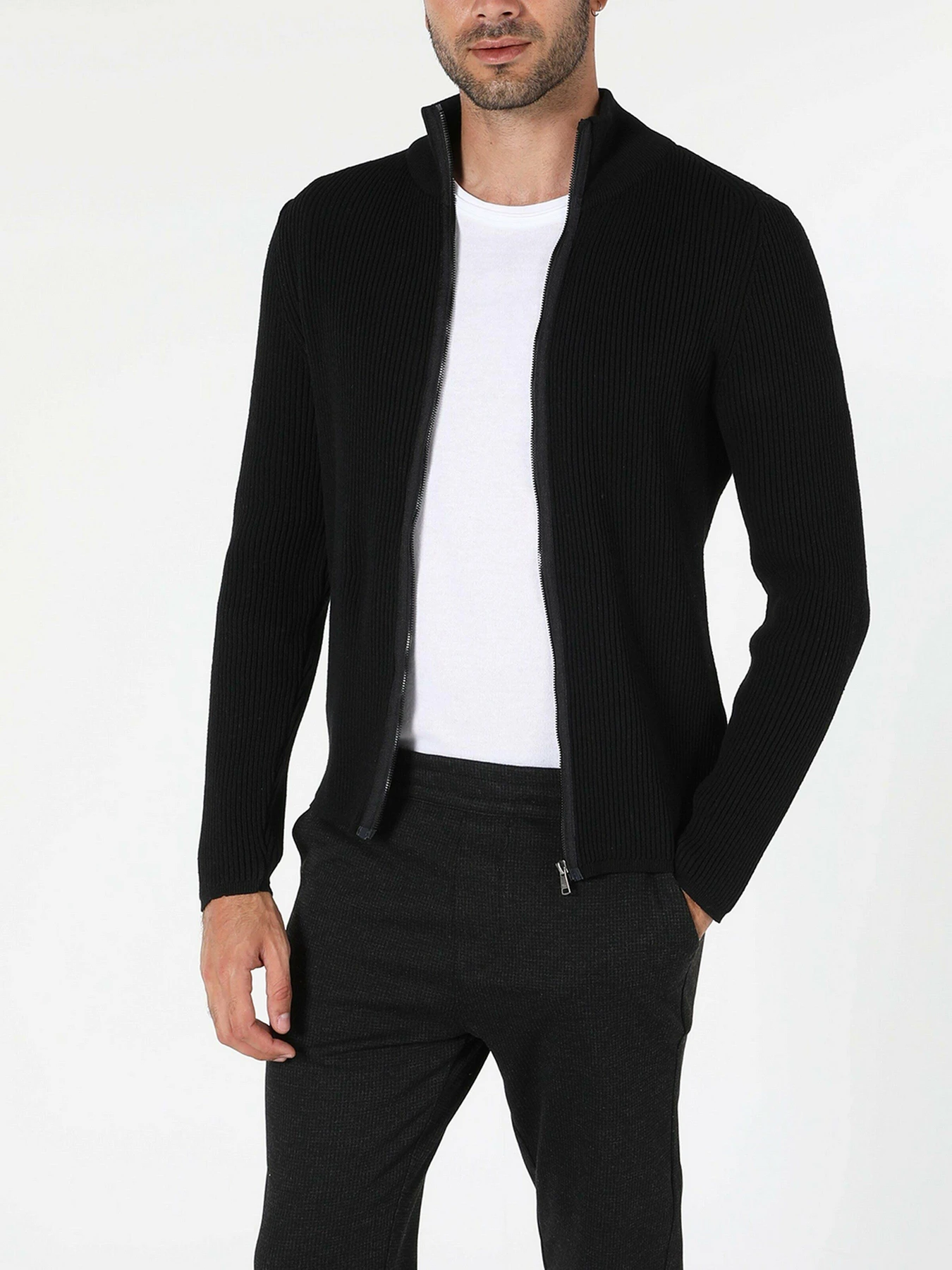 Свитры и кардиганы Colin’s модель CL1055784BLK Свитры и кардиганы Colin’s модель CL1055784BLK Фото