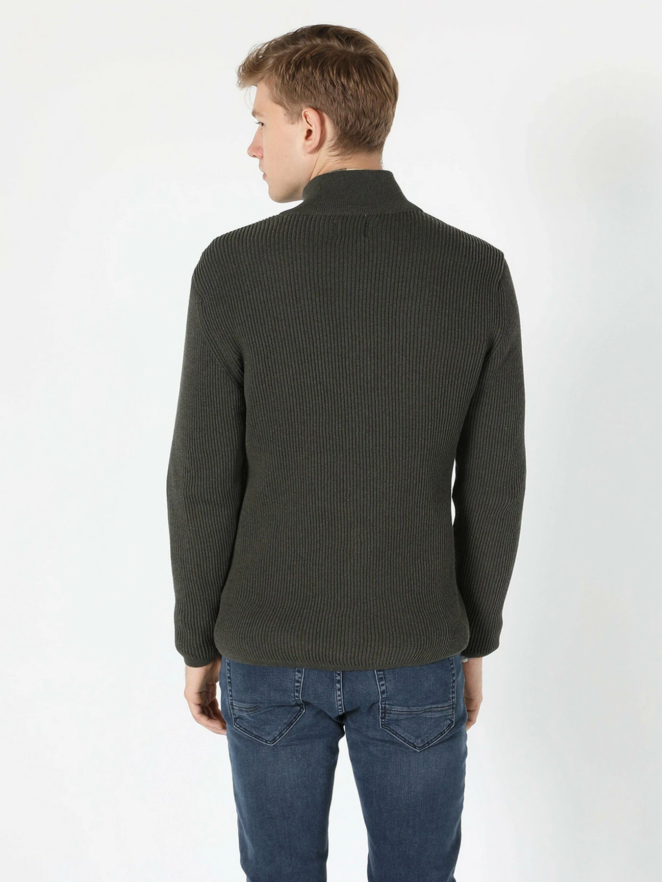 Свитры и кардиганы Colin’s модель CL1055784KHA Свитры и кардиганы Colin’s модель CL1055784KHA Фото