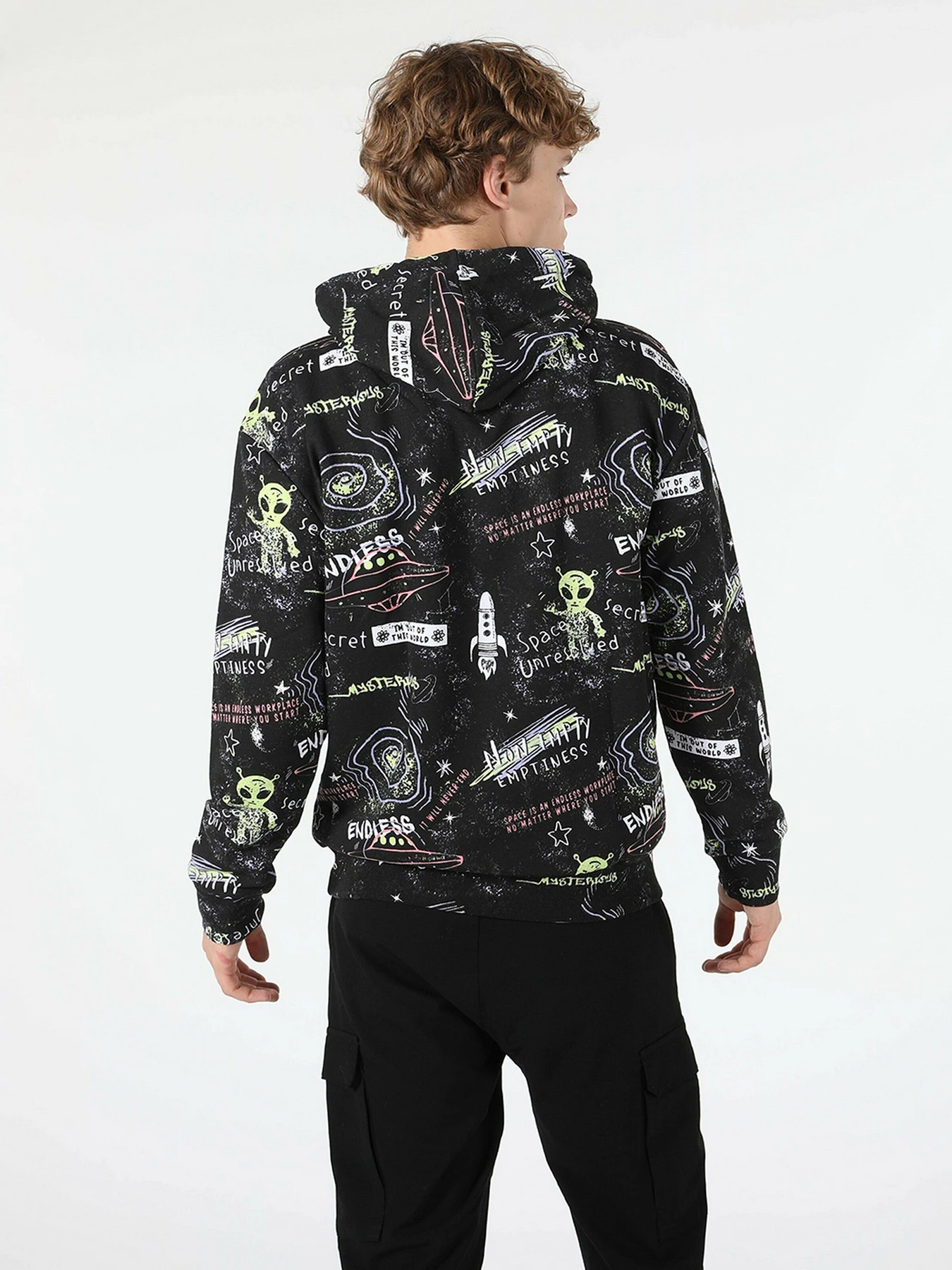 Худи и свитшоты Colin’s модель CL1055964BLK Худи и свитшоты Colin’s модель CL1055964BLK Фото