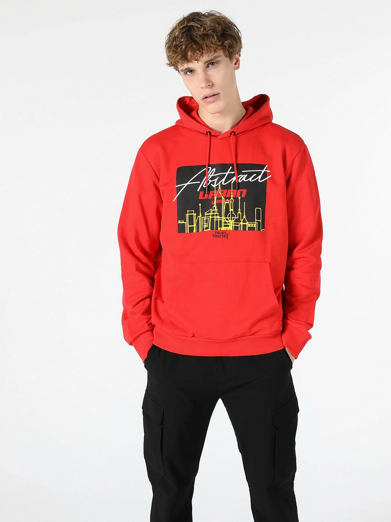 Худи и свитшоты Colin’s модель CL1055965RED Худи и свитшоты Colin’s модель CL1055965RED Фото