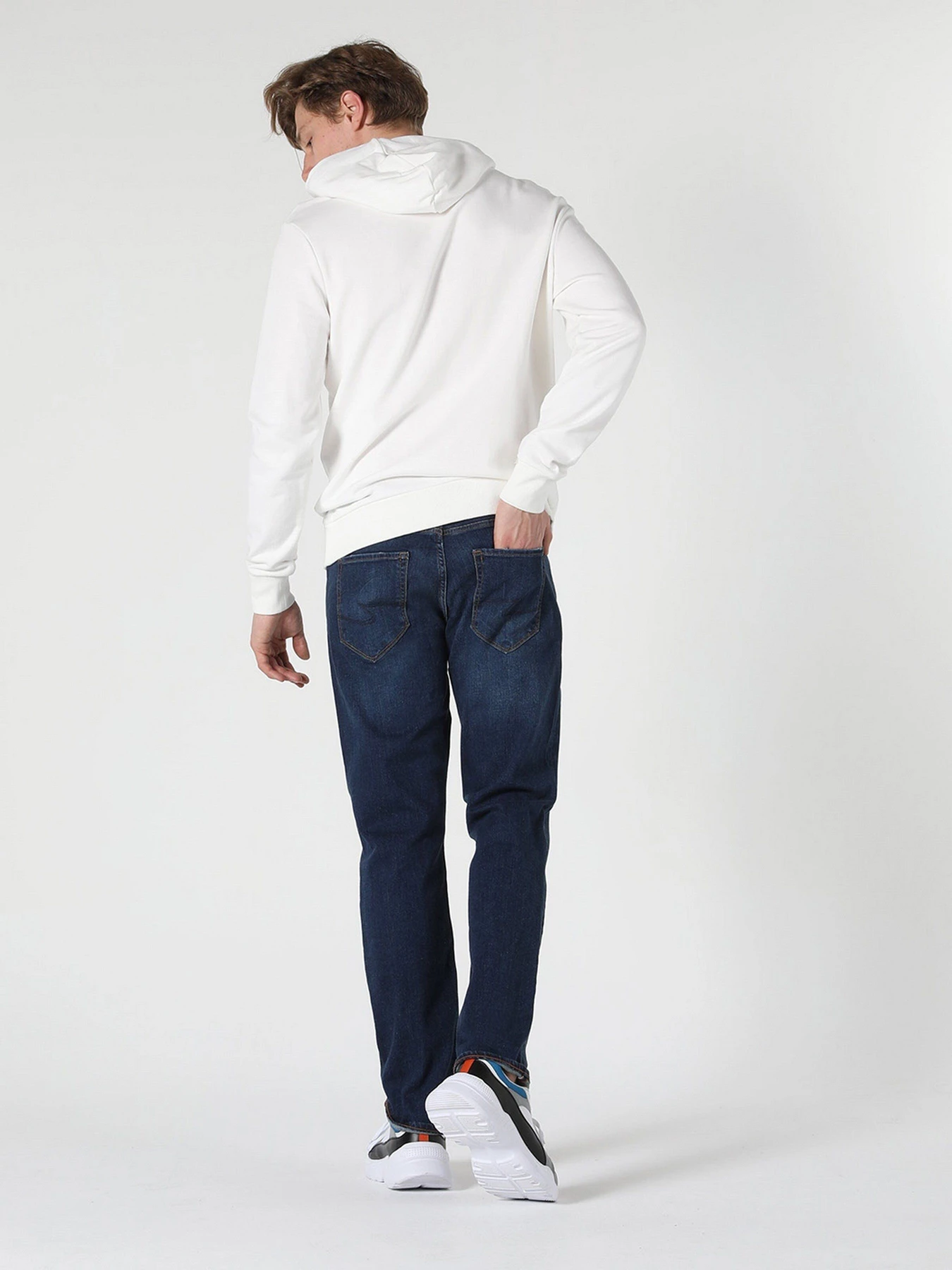Джинсы Colin’s модель CL1056634DN09898 Джинсы Colin’s модель CL1056634DN09898 Фото