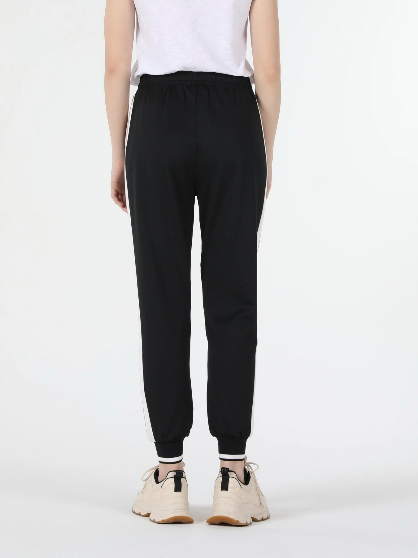 Брюки Colin’s модель CL1057230BLK Брюки Colin’s модель CL1057230BLK Фото