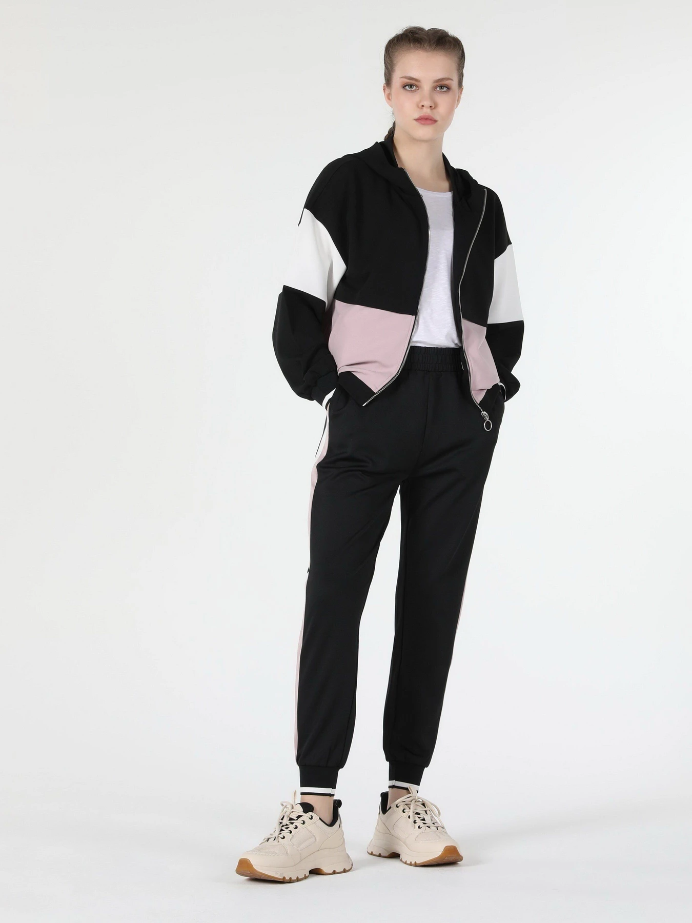 Брюки Colin’s модель CL1057230BLK Брюки Colin’s модель CL1057230BLK Фото