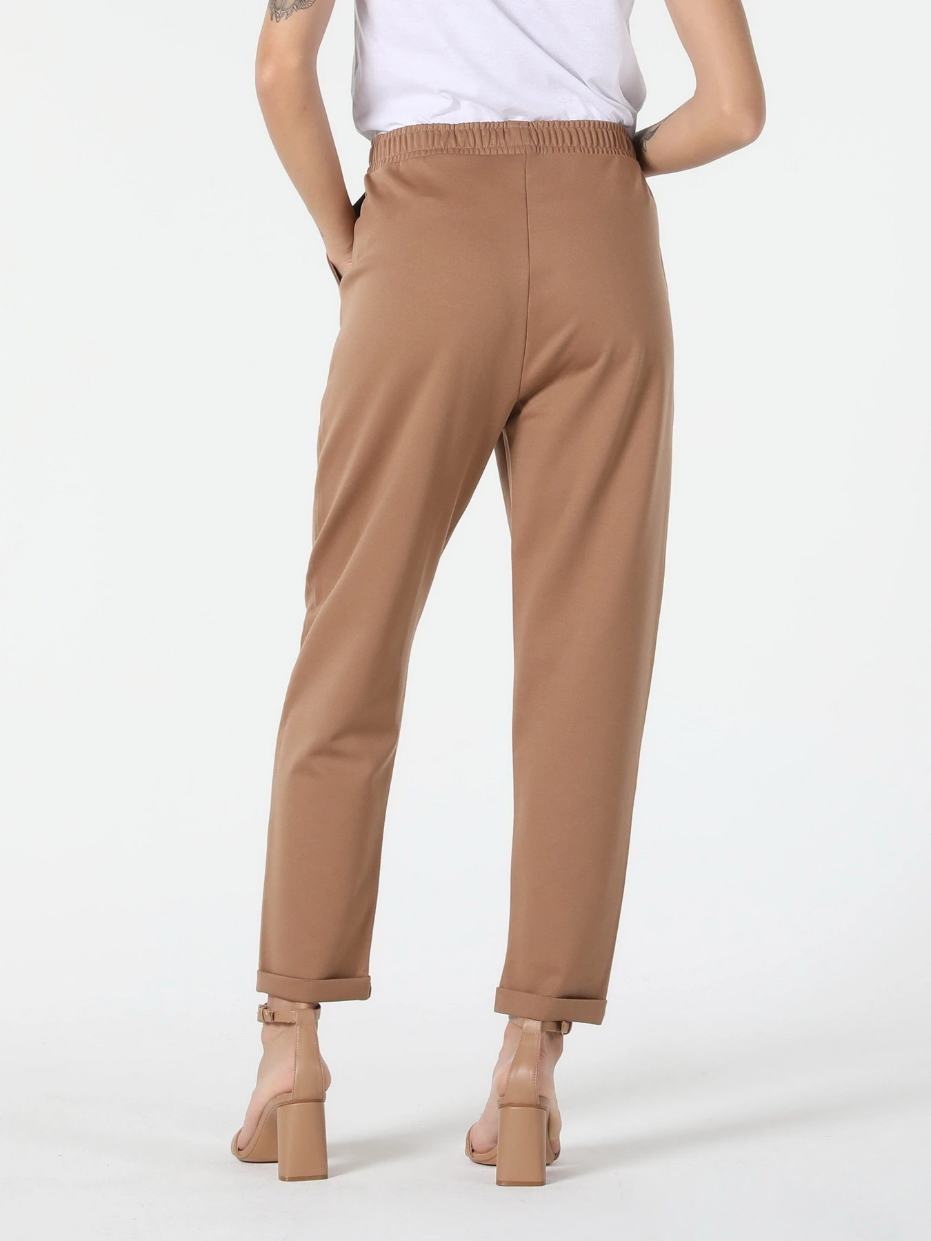 Брюки Colin’s модель CL1057240BEI Брюки Colin’s модель CL1057240BEI Фото