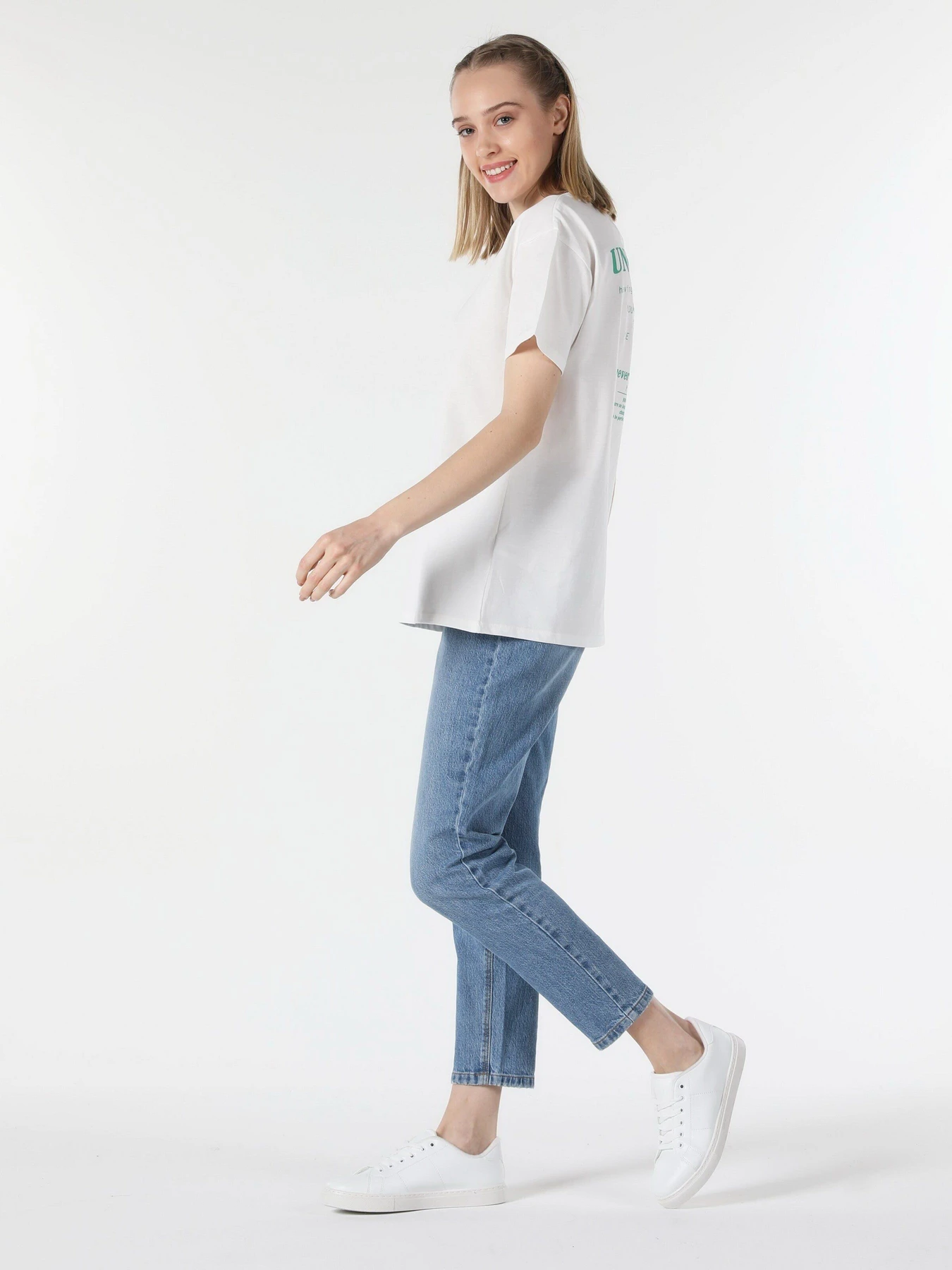 Футболки и поло Colin’s модель CL1057242WHT Футболки и поло Colin’s модель CL1057242WHT Фото