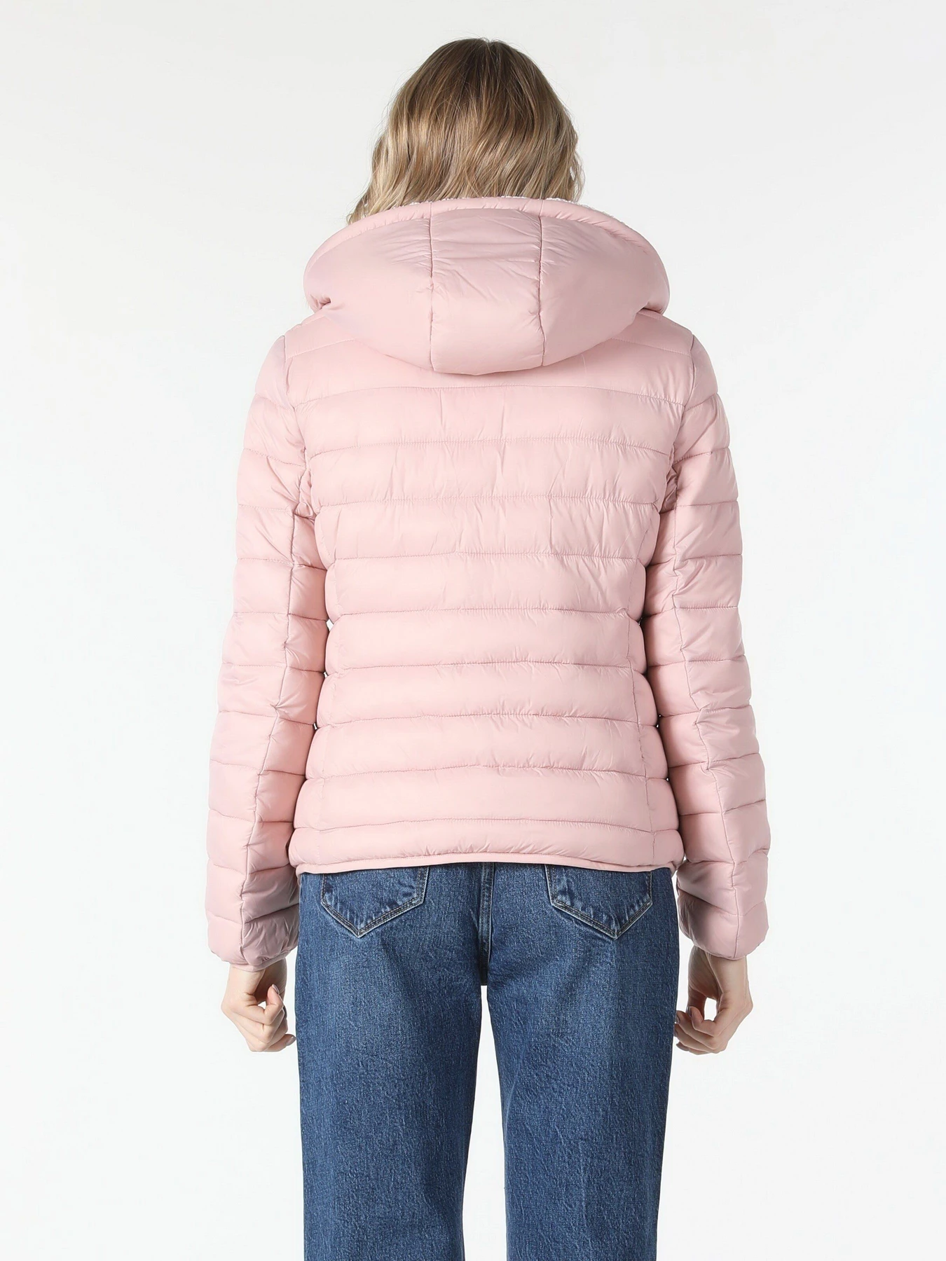 Куртки и дубленки Colin’s модель CL1057324PPO Куртки и дубленки Colin’s модель CL1057324PPO Фото