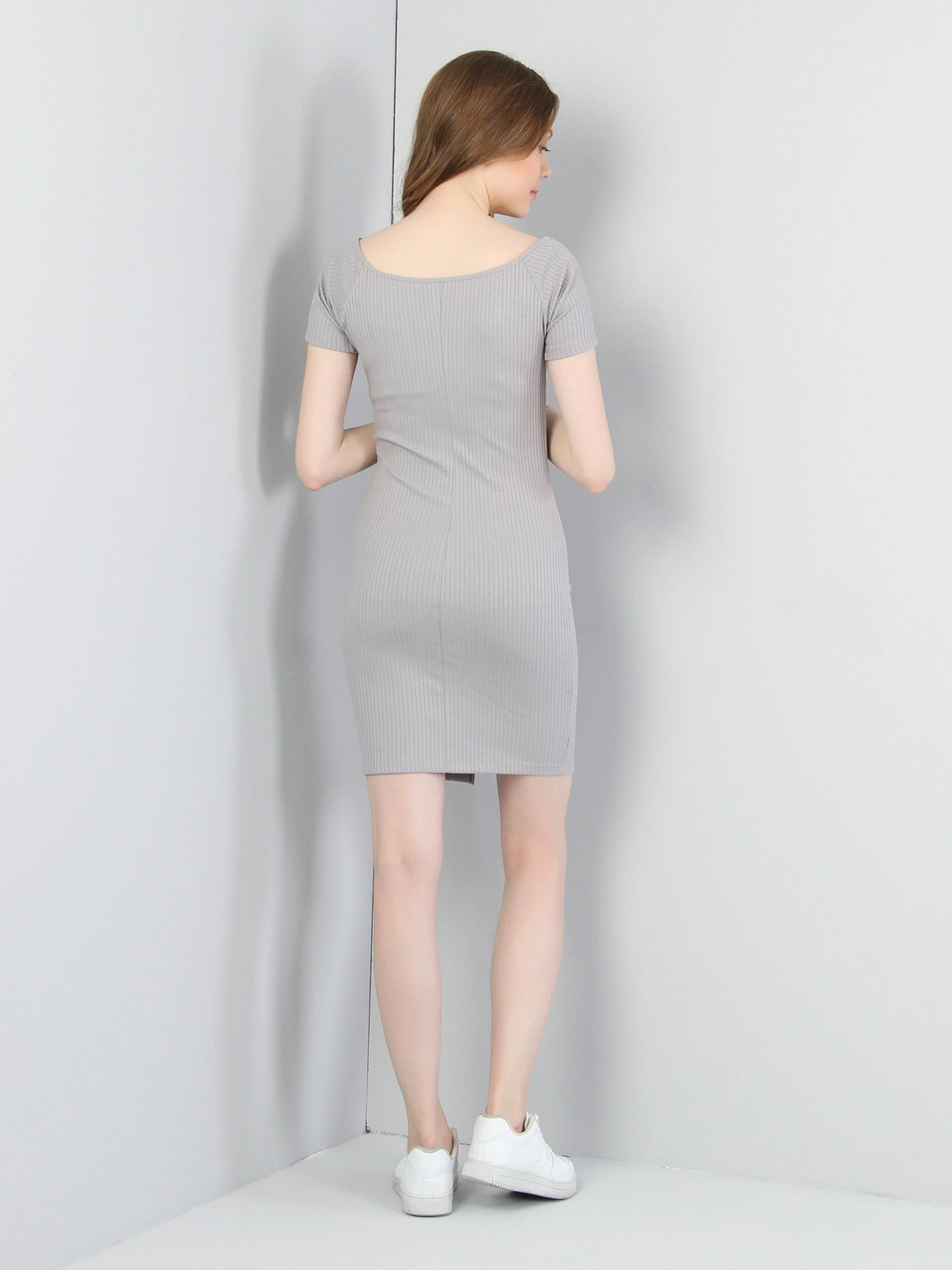 Сукні Colin’s модель CL1036760GRA Сукні Colin’s модель CL1036760GRA Фото