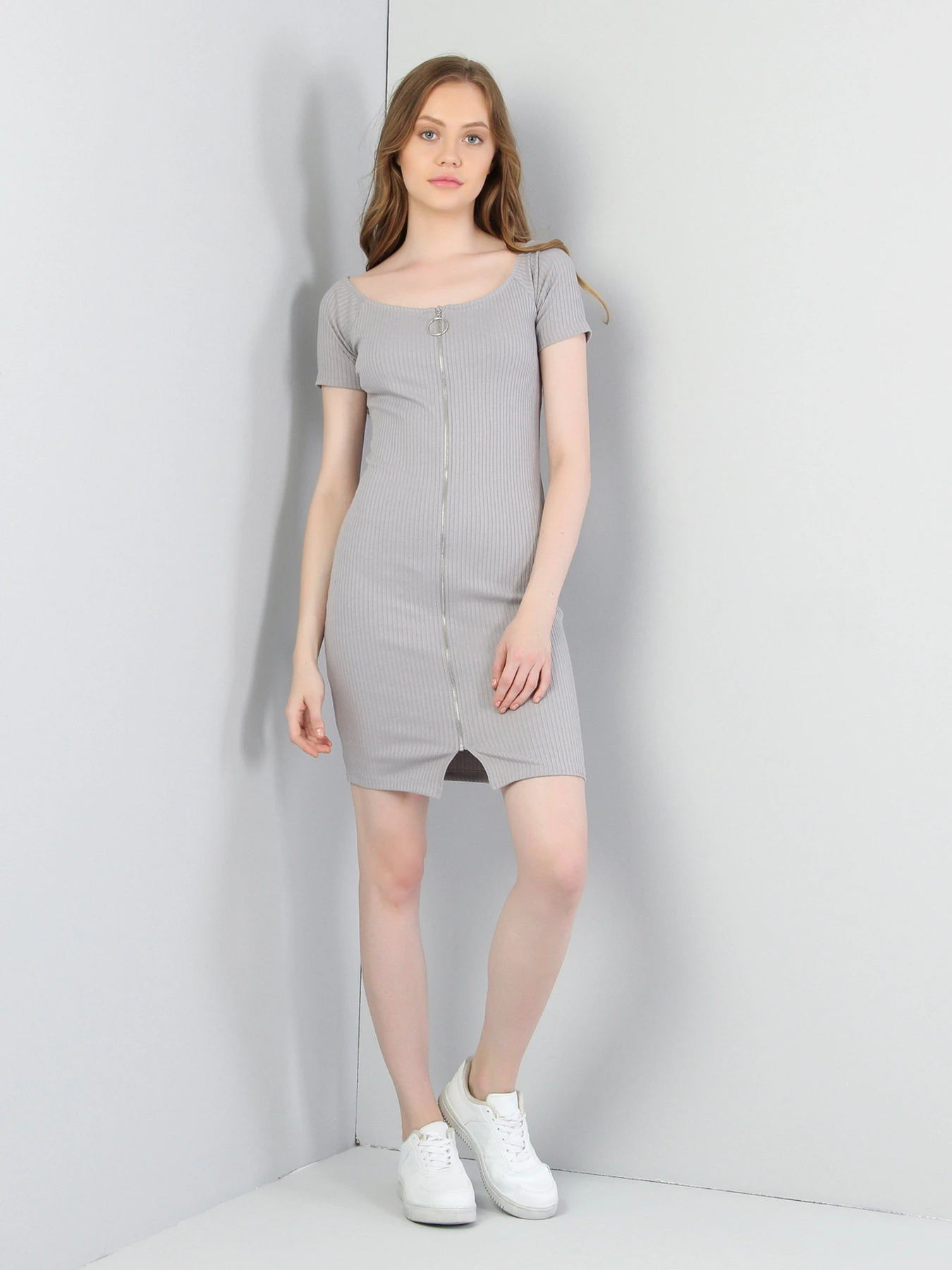 Сукні Colin’s модель CL1036760GRA Сукні Colin’s модель CL1036760GRA Фото