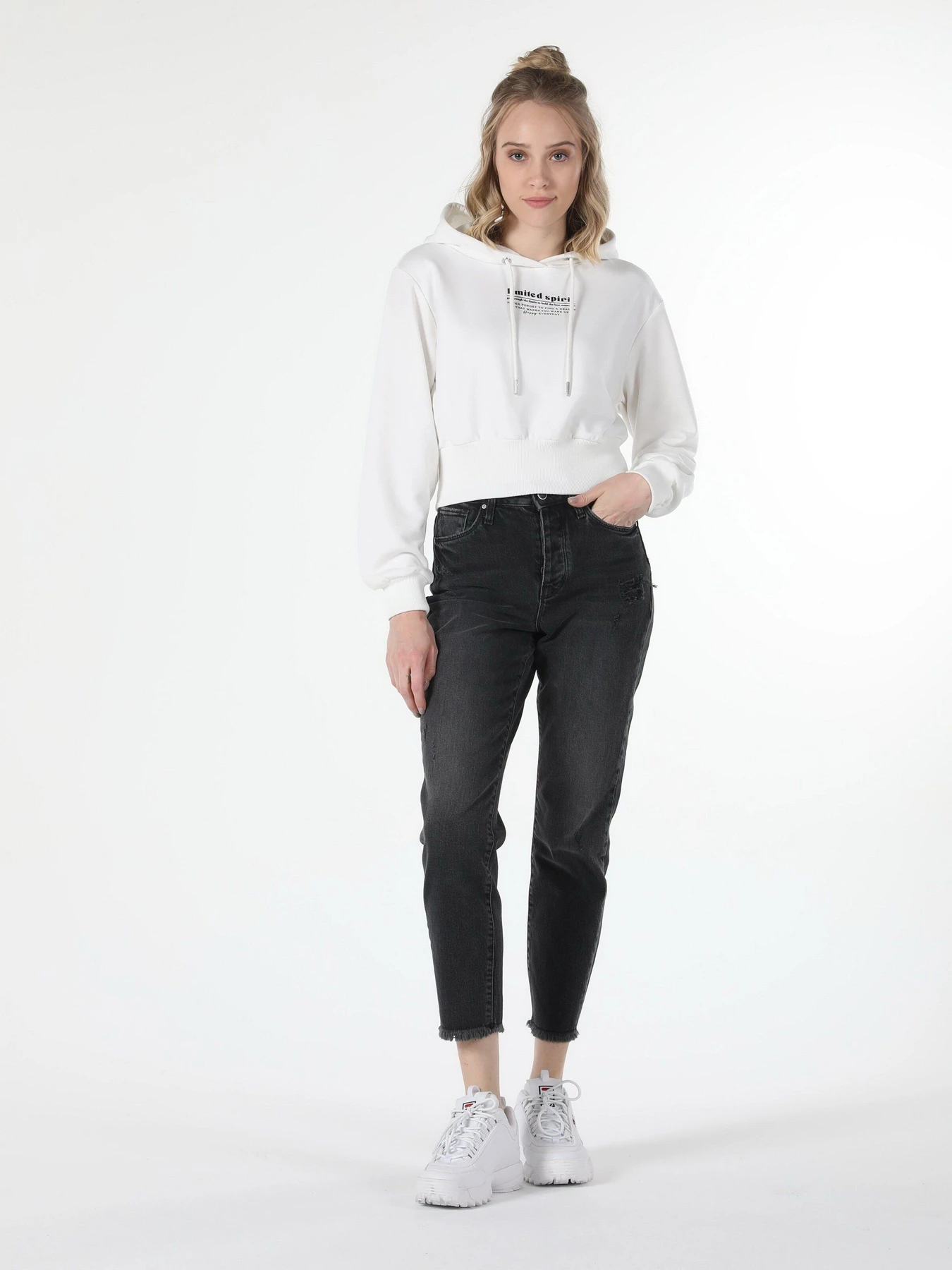 Худи и свитшоты Colin’s модель CL1057344WHT Худи и свитшоты Colin’s модель CL1057344WHT Фото