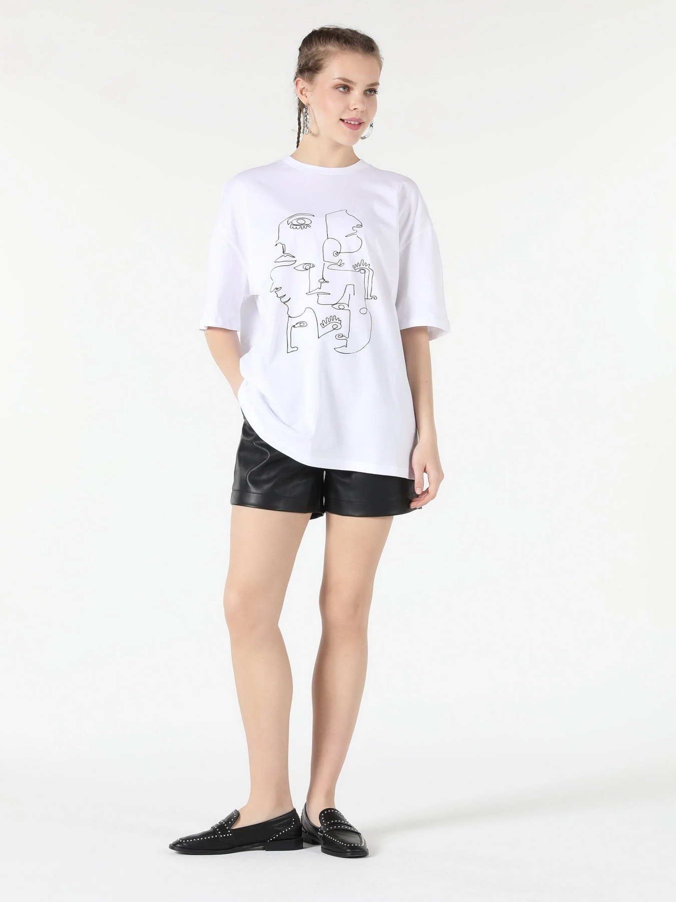 Футболки и поло Colin’s модель CL1058260WHT Футболки и поло Colin’s модель CL1058260WHT Фото