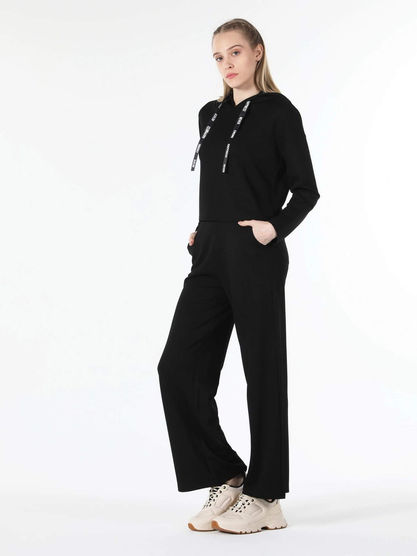 Худи и свитшоты Colin’s модель CL1058515BLK Худи и свитшоты Colin’s модель CL1058515BLK Фото