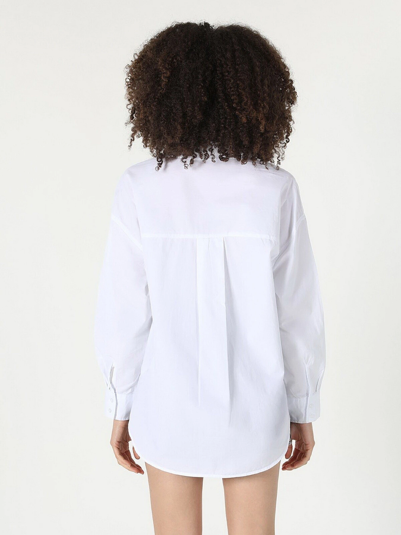 Сорочки Colin’s модель CL1058726WHT Сорочки Colin’s модель CL1058726WHT Фото