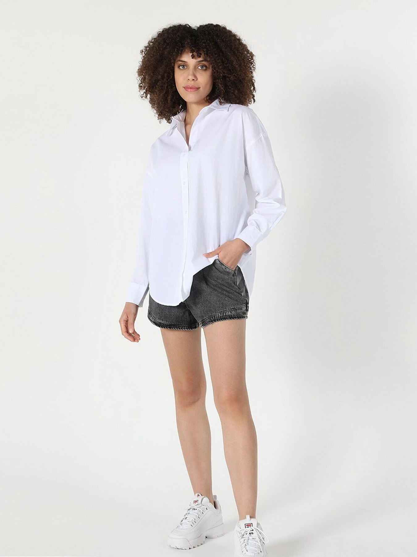 Сорочки Colin’s модель CL1058726WHT Сорочки Colin’s модель CL1058726WHT Фото