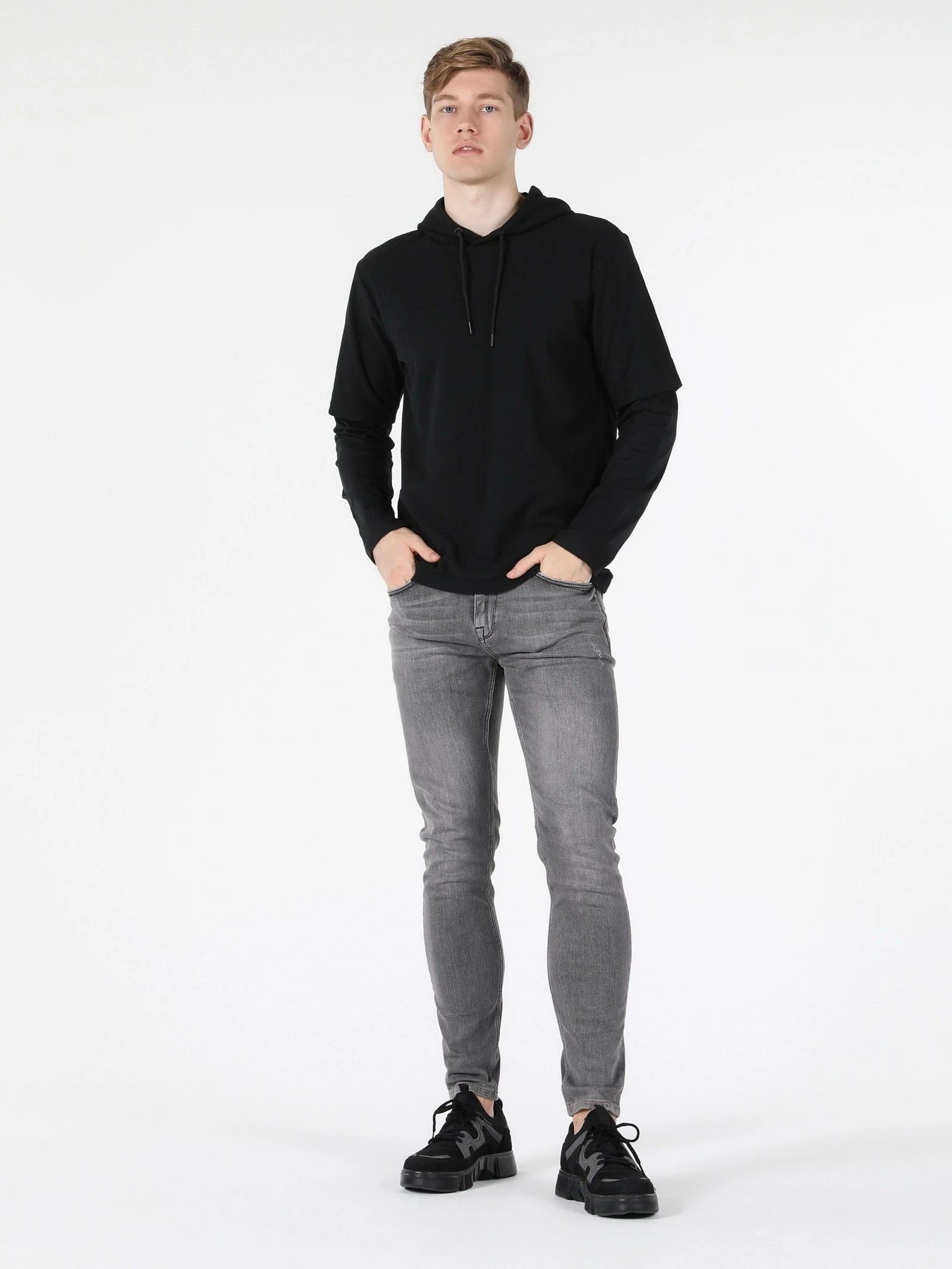 Худи и свитшоты Colin’s модель CL1056773BLK Фото
