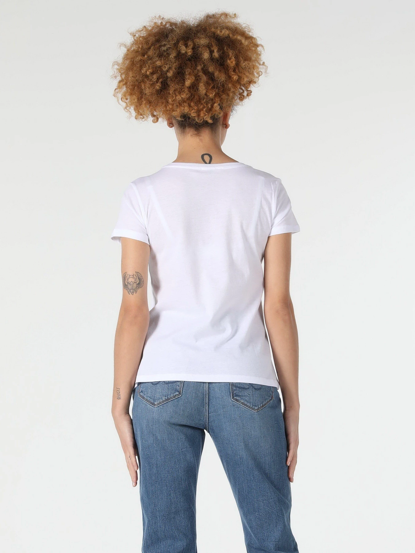 Футболки и поло Colin’s модель CL1057808WHT Футболки и поло Colin’s модель CL1057808WHT Фото