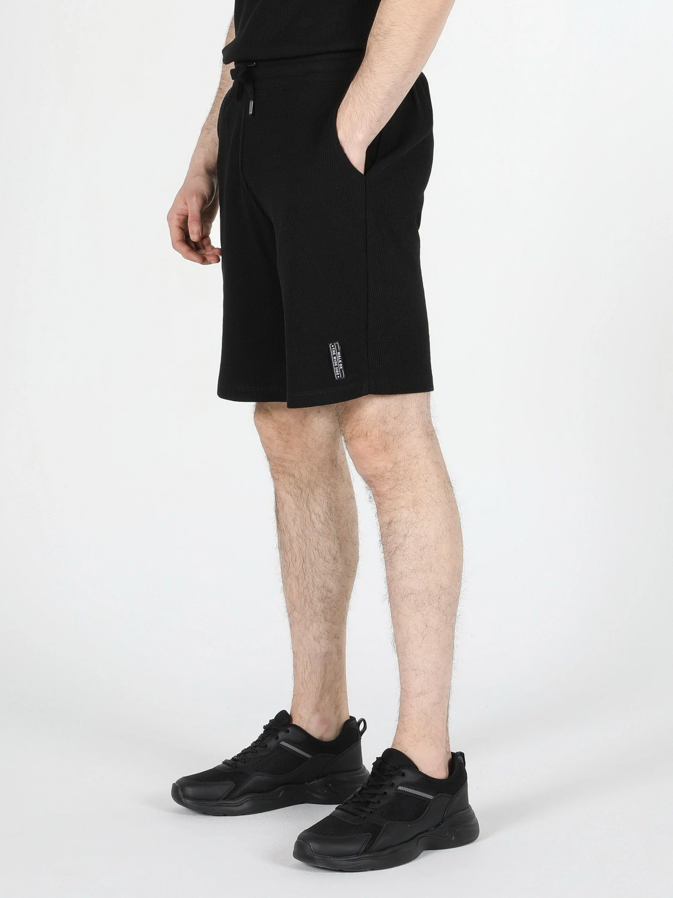 Шорты Colin’s модель CL1057986BLK Шорты Colin’s модель CL1057986BLK Фото