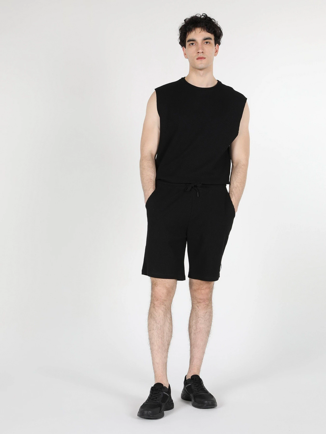 Шорты Colin’s модель CL1057986BLK Шорты Colin’s модель CL1057986BLK Фото