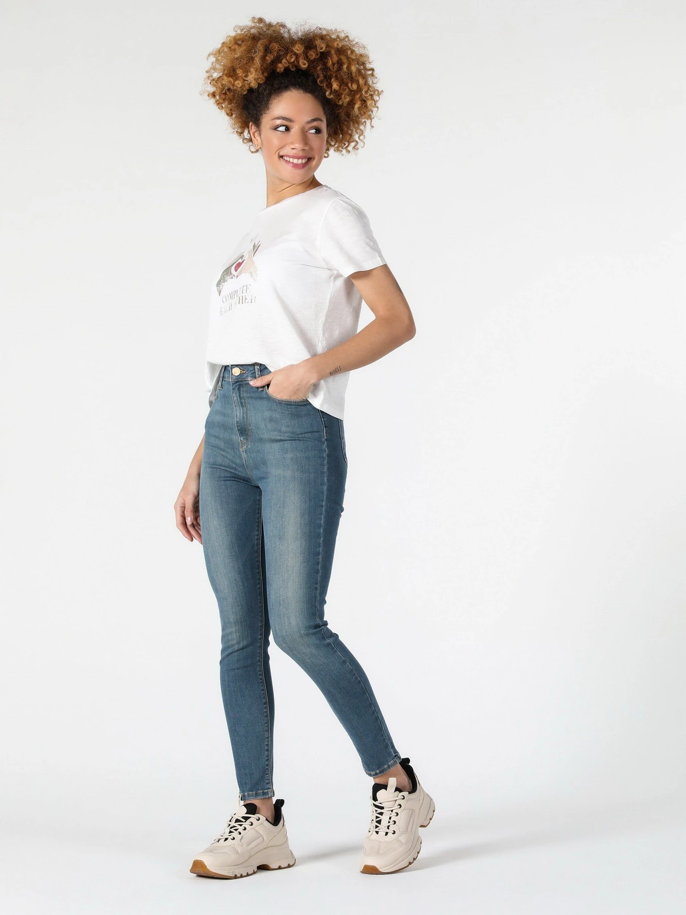 Футболки и поло Colin’s модель CL1058145WHT Футболки и поло Colin’s модель CL1058145WHT Фото