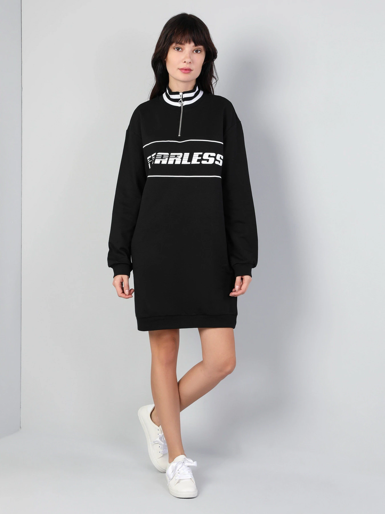 Платья Colin’s модель CL1044988BLK Платья Colin’s модель CL1044988BLK Фото