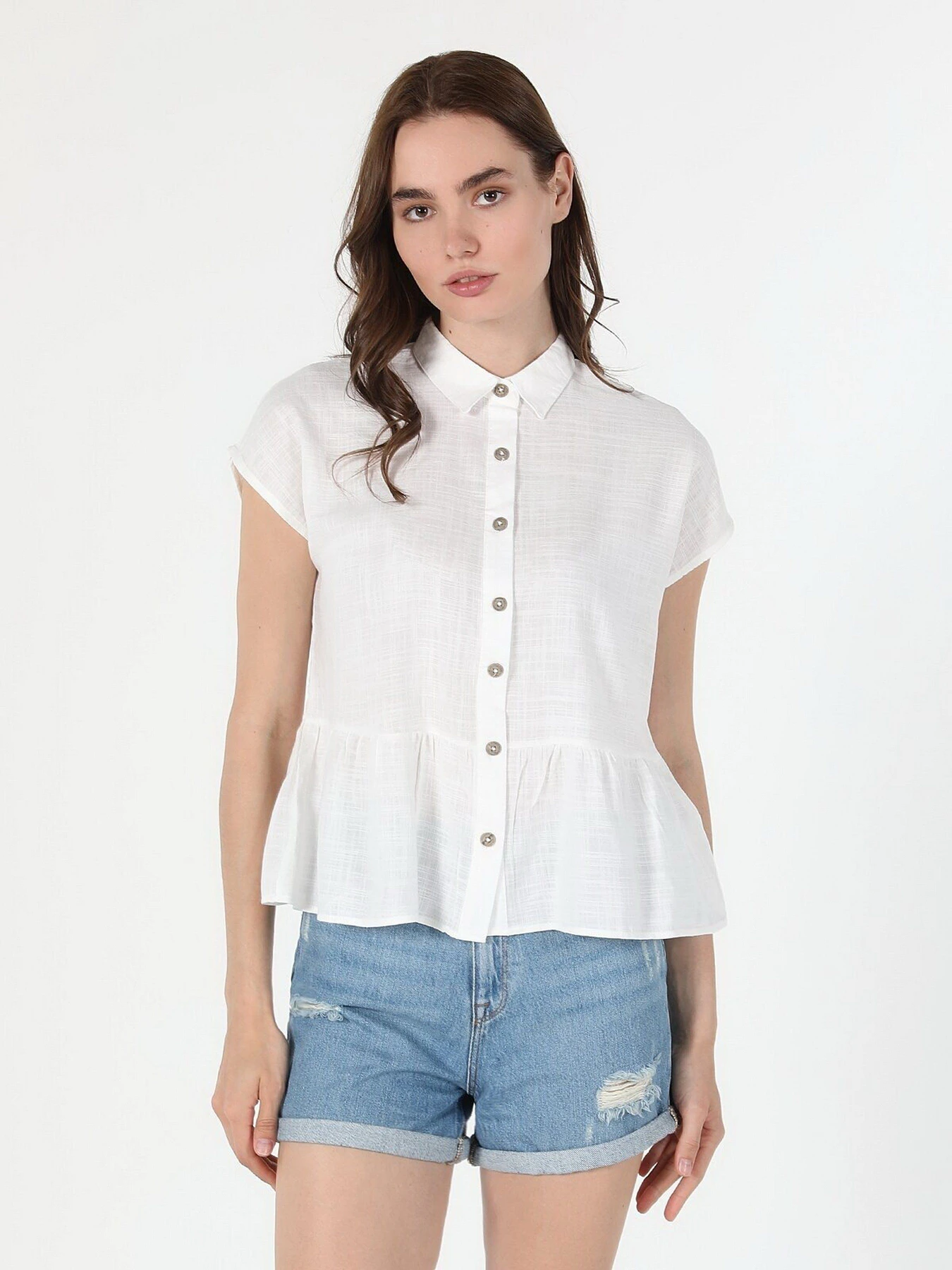 Сорочки Colin’s модель CL1058761OFW Сорочки Colin’s модель CL1058761OFW Фото