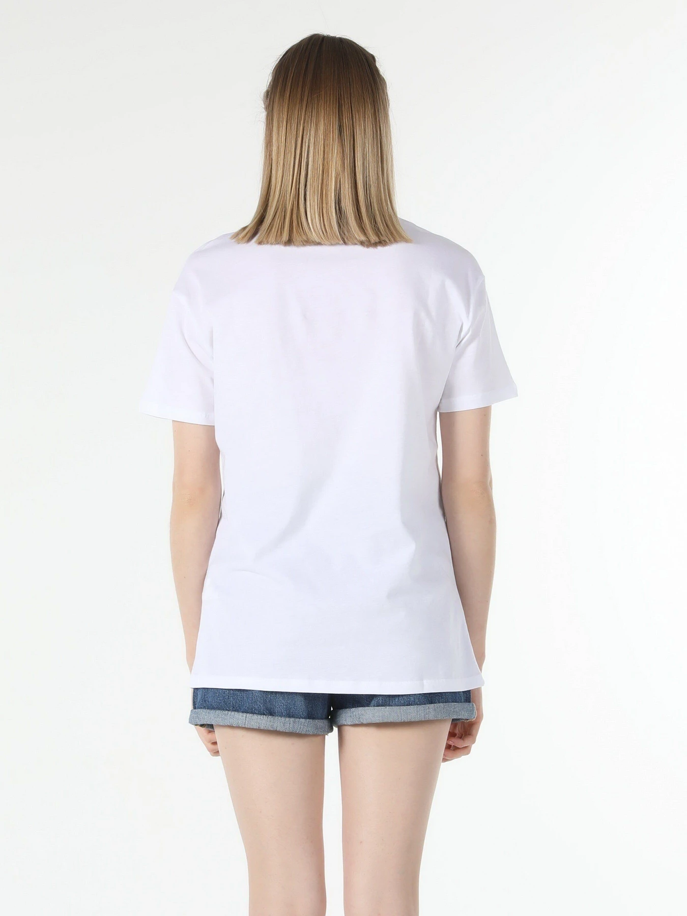 Футболки і поло Colin’s модель CL1058804WHT Футболки і поло Colin’s модель CL1058804WHT Фото