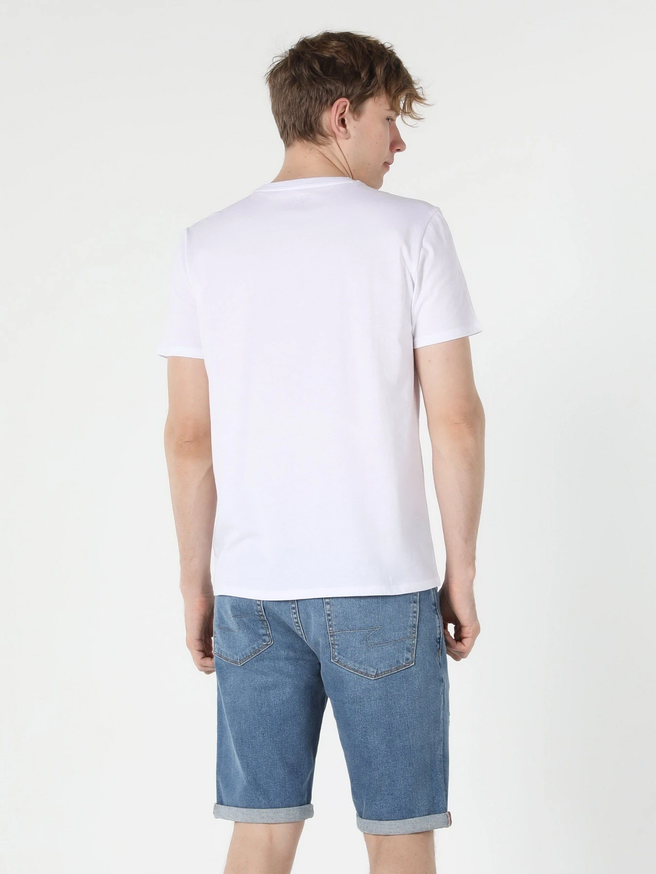 Футболки і поло Colin’s модель CL1058841WHT Футболки і поло Colin’s модель CL1058841WHT Фото