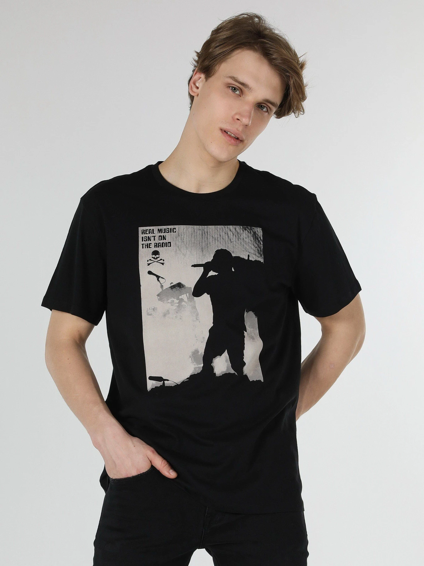 Футболки и поло Colin’s модель CL1058843BLK Футболки и поло Colin’s модель CL1058843BLK Фото